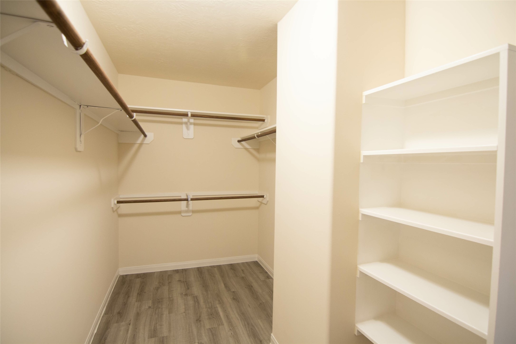 6239 Brenwood Circle Property Photo 10