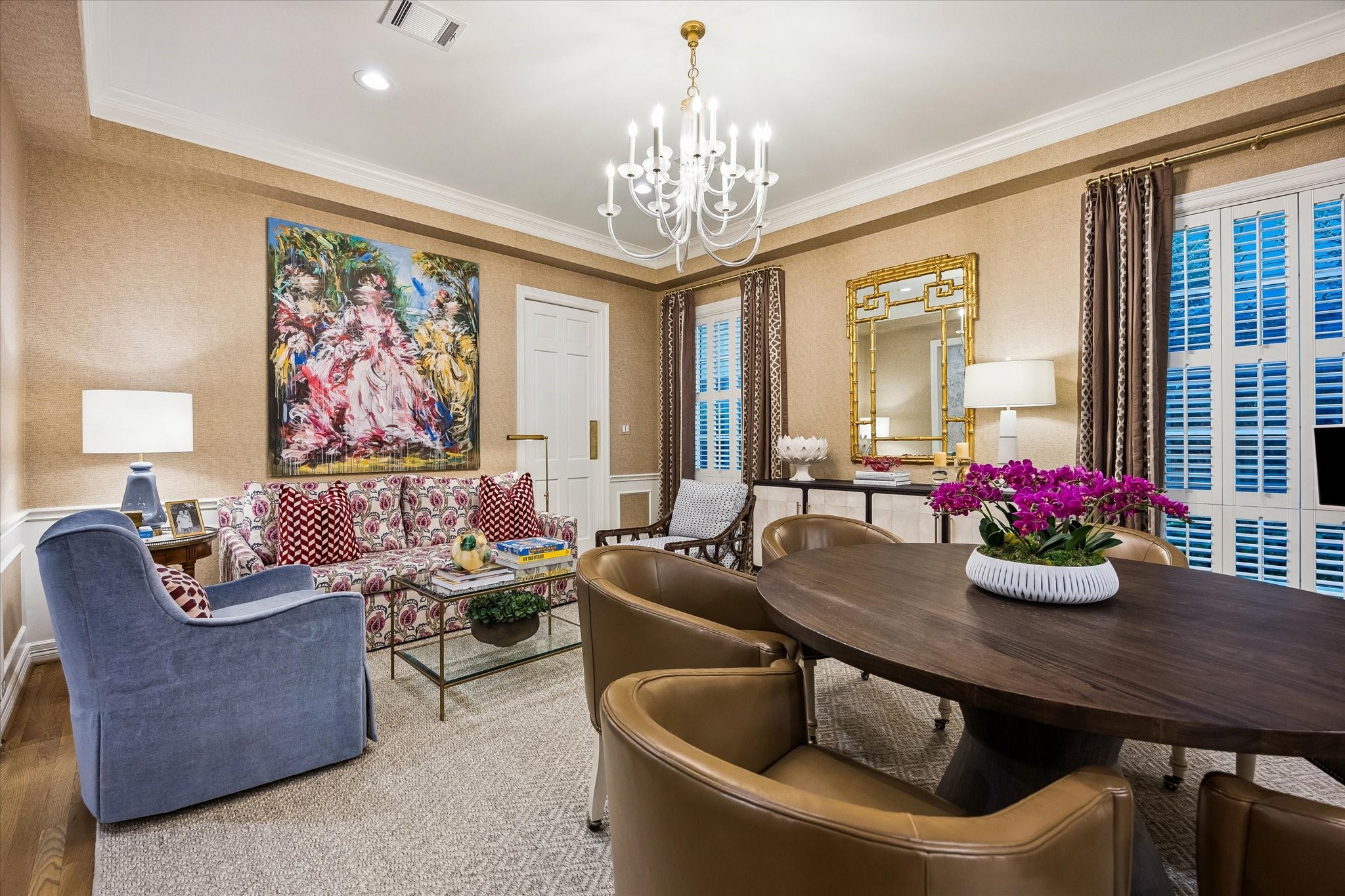 19 E Briar Hollow Lane Property Photo 10