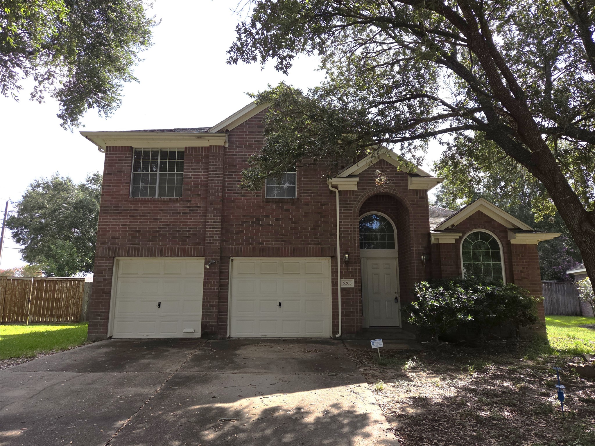 6203 Faulkner Ridge Drive Property Photo 1