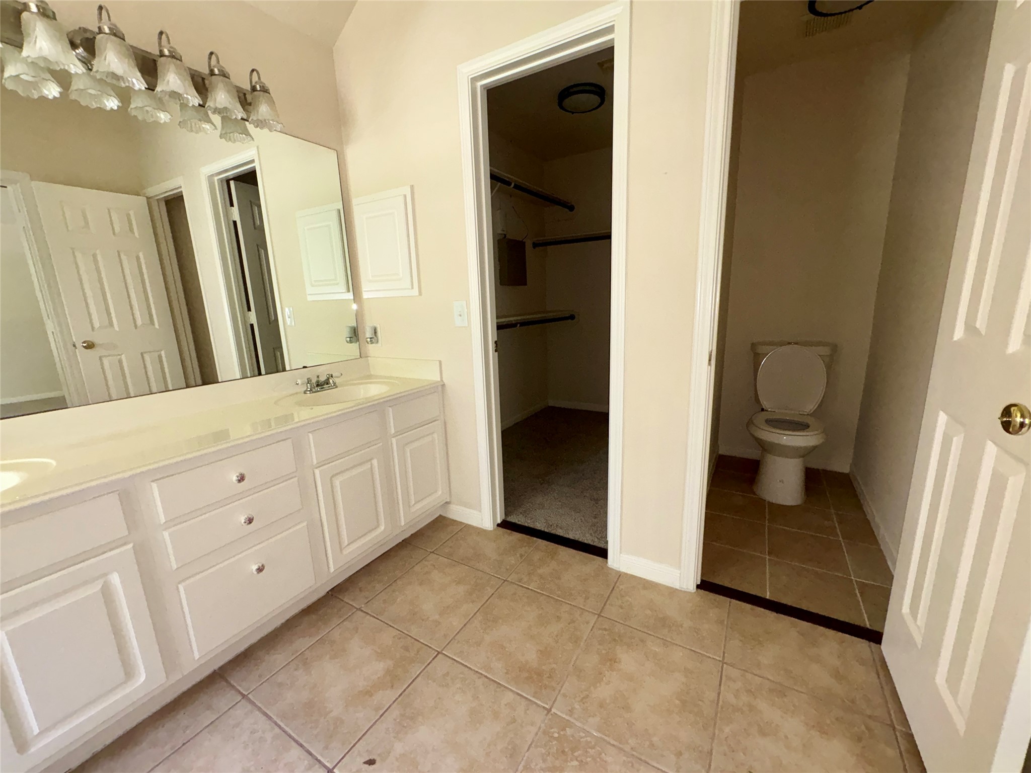 6203 Faulkner Ridge Drive Property Photo 13
