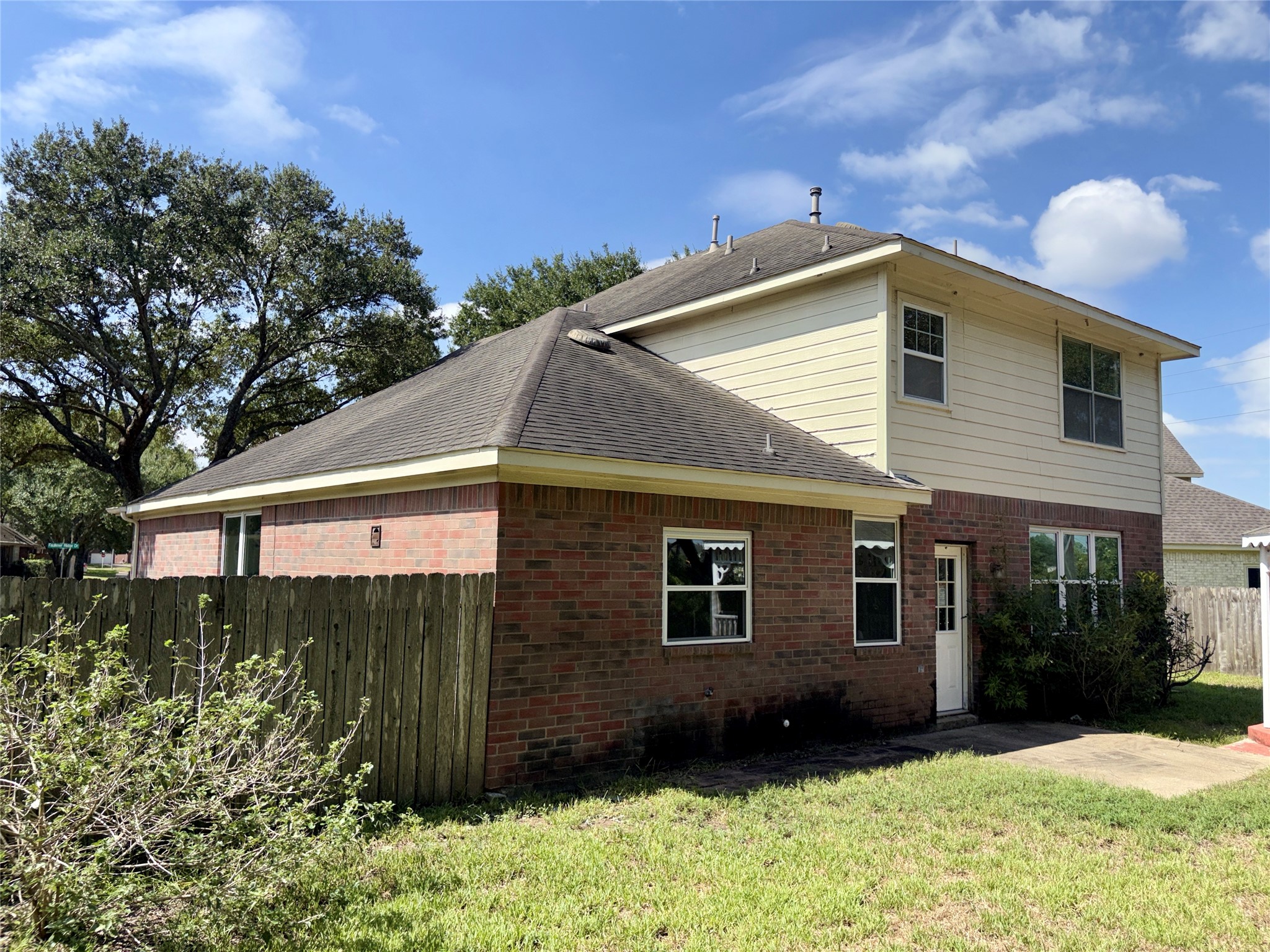 6203 Faulkner Ridge Drive Property Photo 20