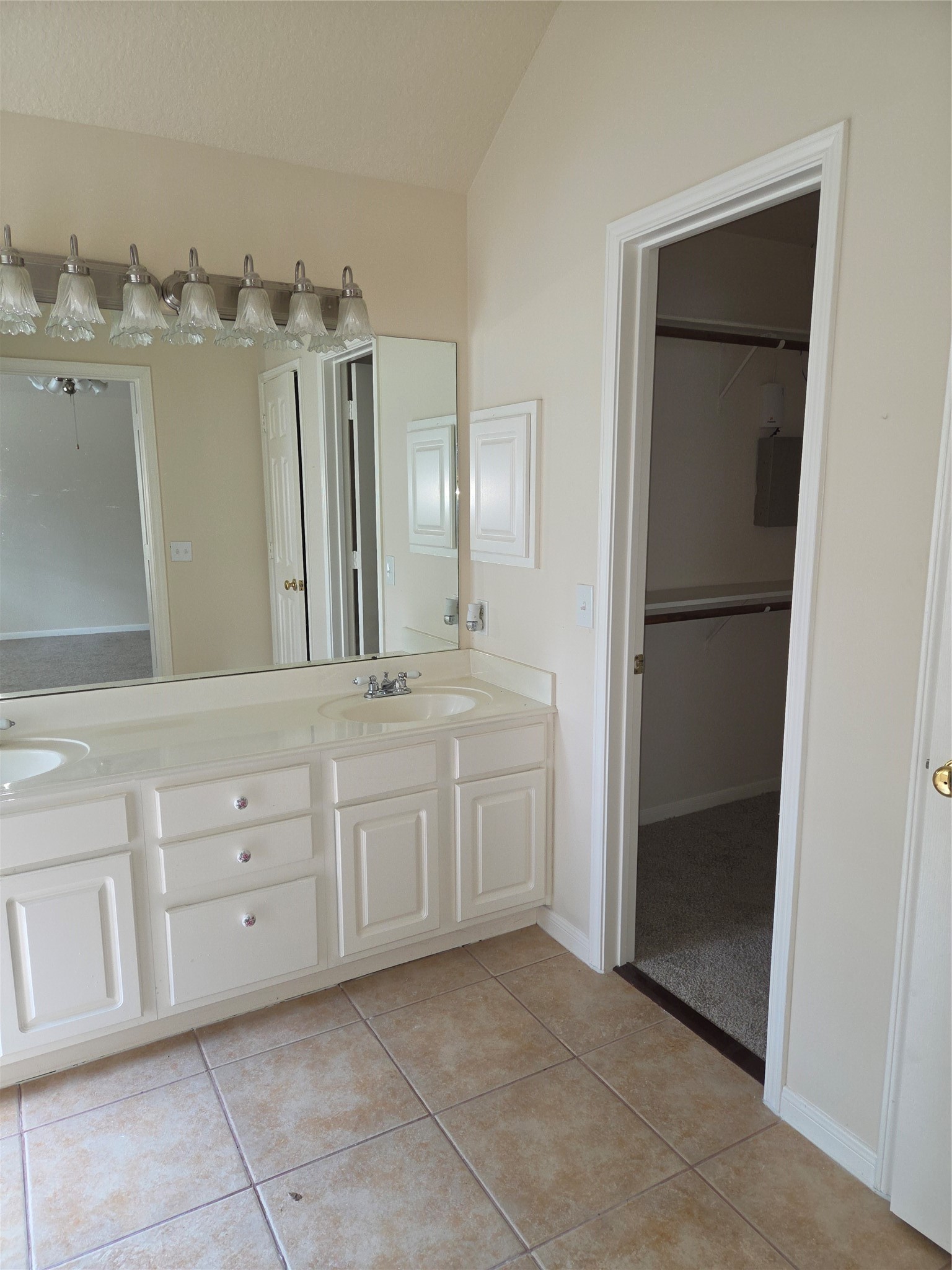 6203 Faulkner Ridge Drive Property Photo 21
