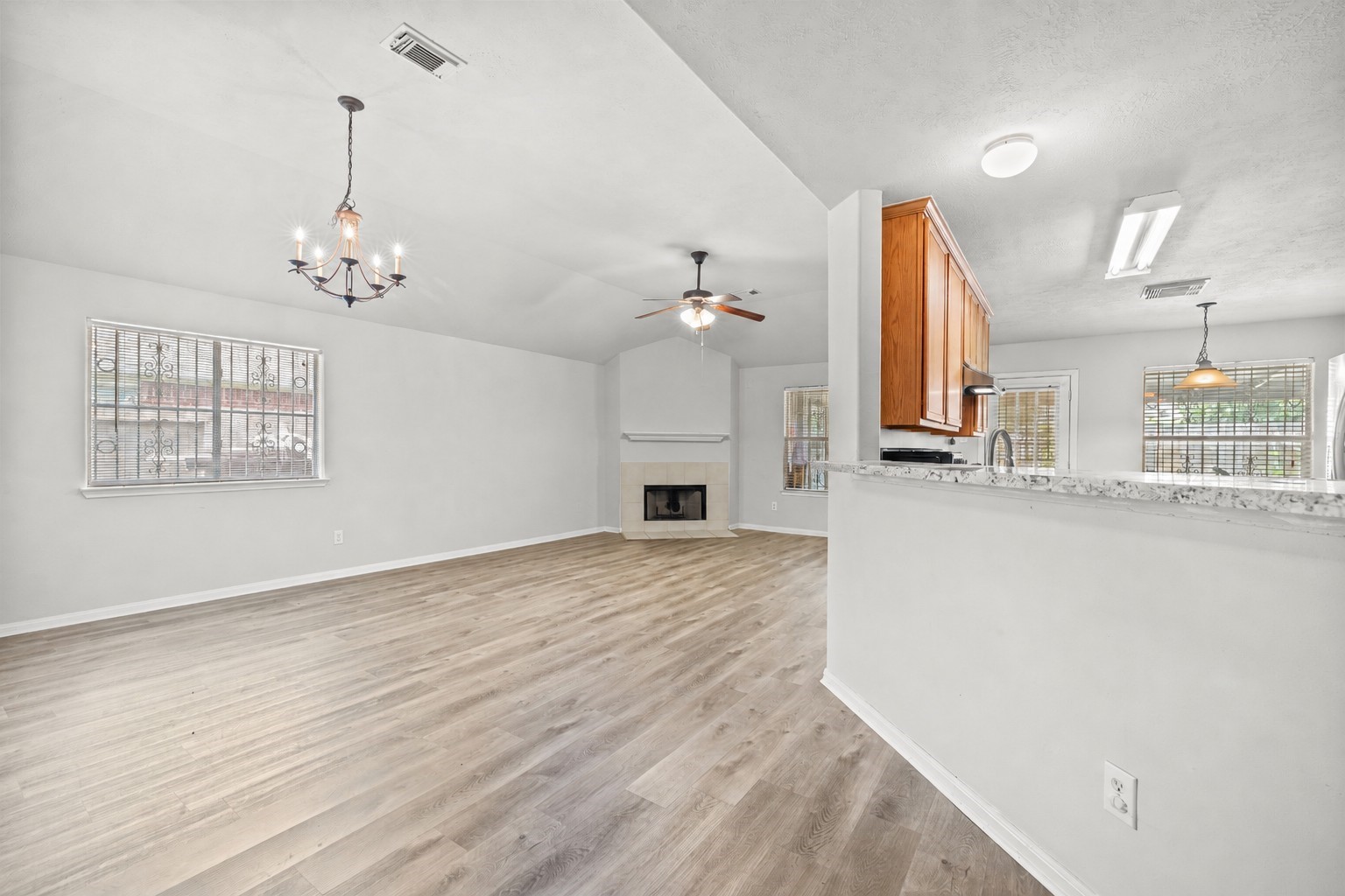 13722 Branford Greens Drive Property Photo 6