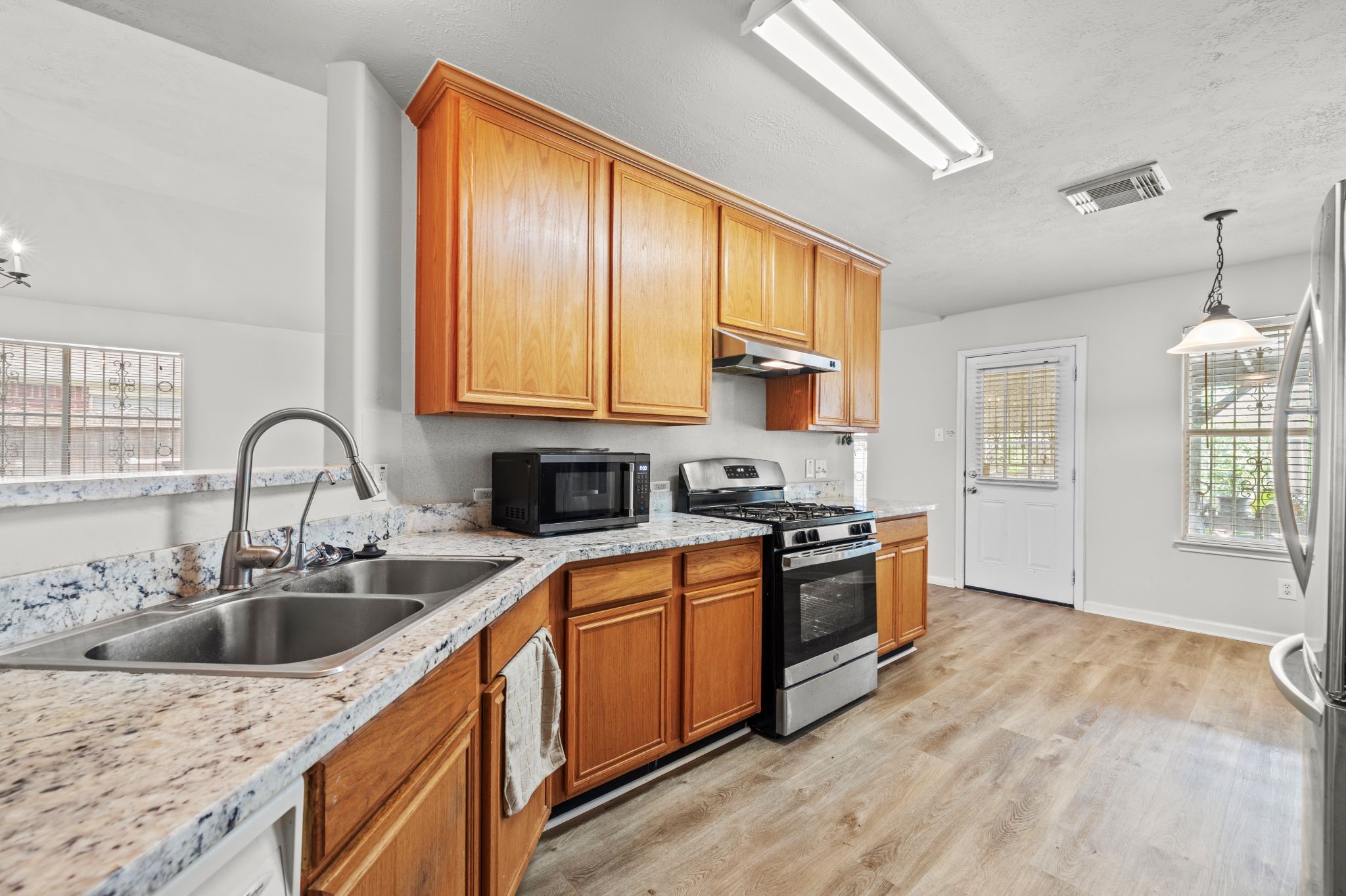 13722 Branford Greens Drive Property Photo 12