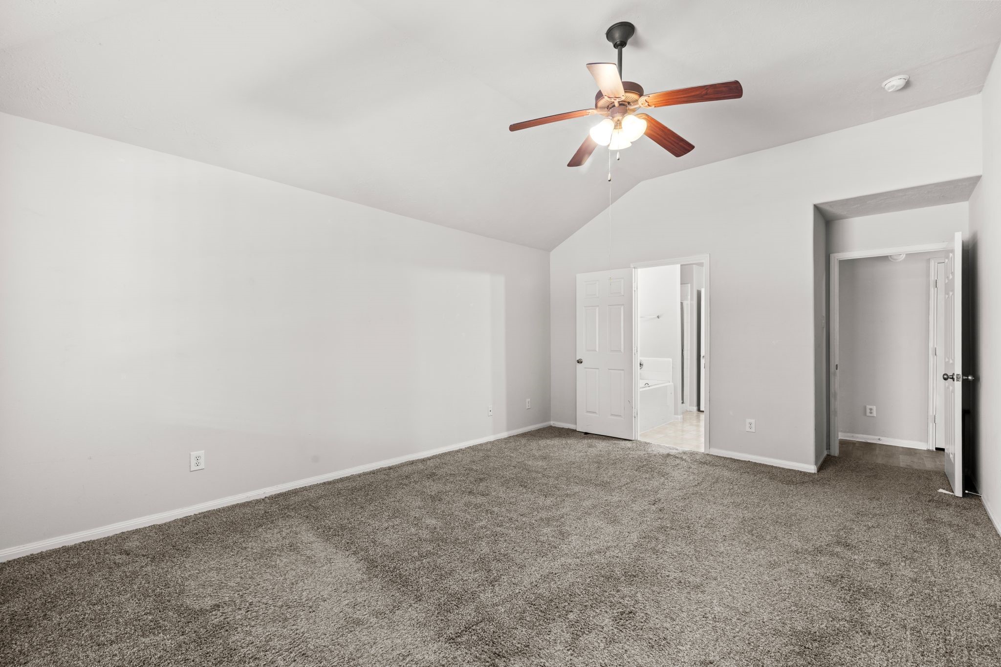 13722 Branford Greens Drive Property Photo 16