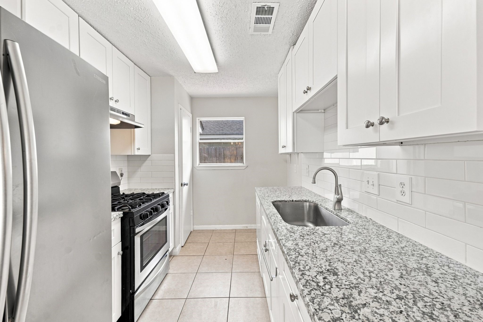 19459 Cypress Arbor Drive Drive Property Photo 11