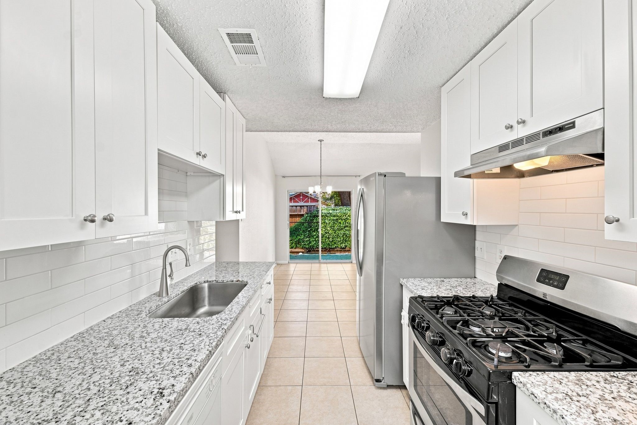 19459 Cypress Arbor Drive Drive Property Photo 13