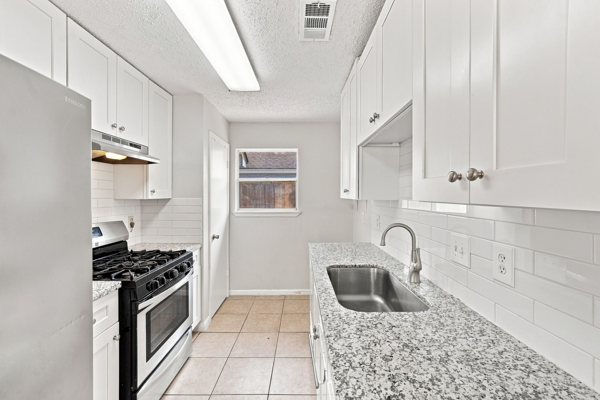 19459 Cypress Arbor Drive Drive Property Photo 15
