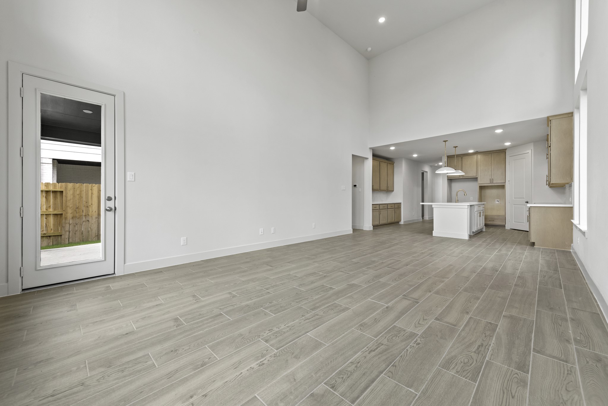 15714 Juliet Court Property Photo 11