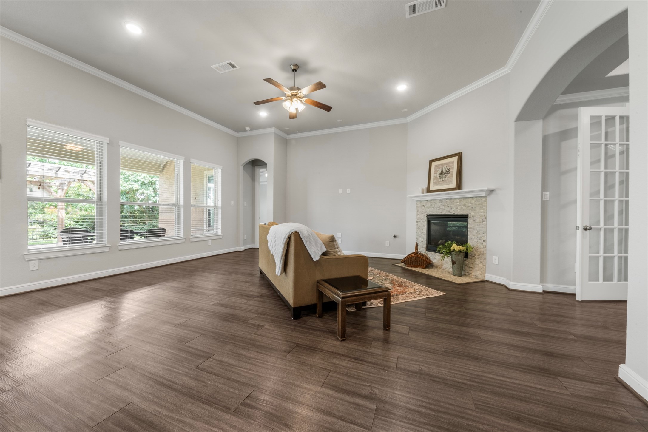 2112 Nogalas Lane Property Photo 11