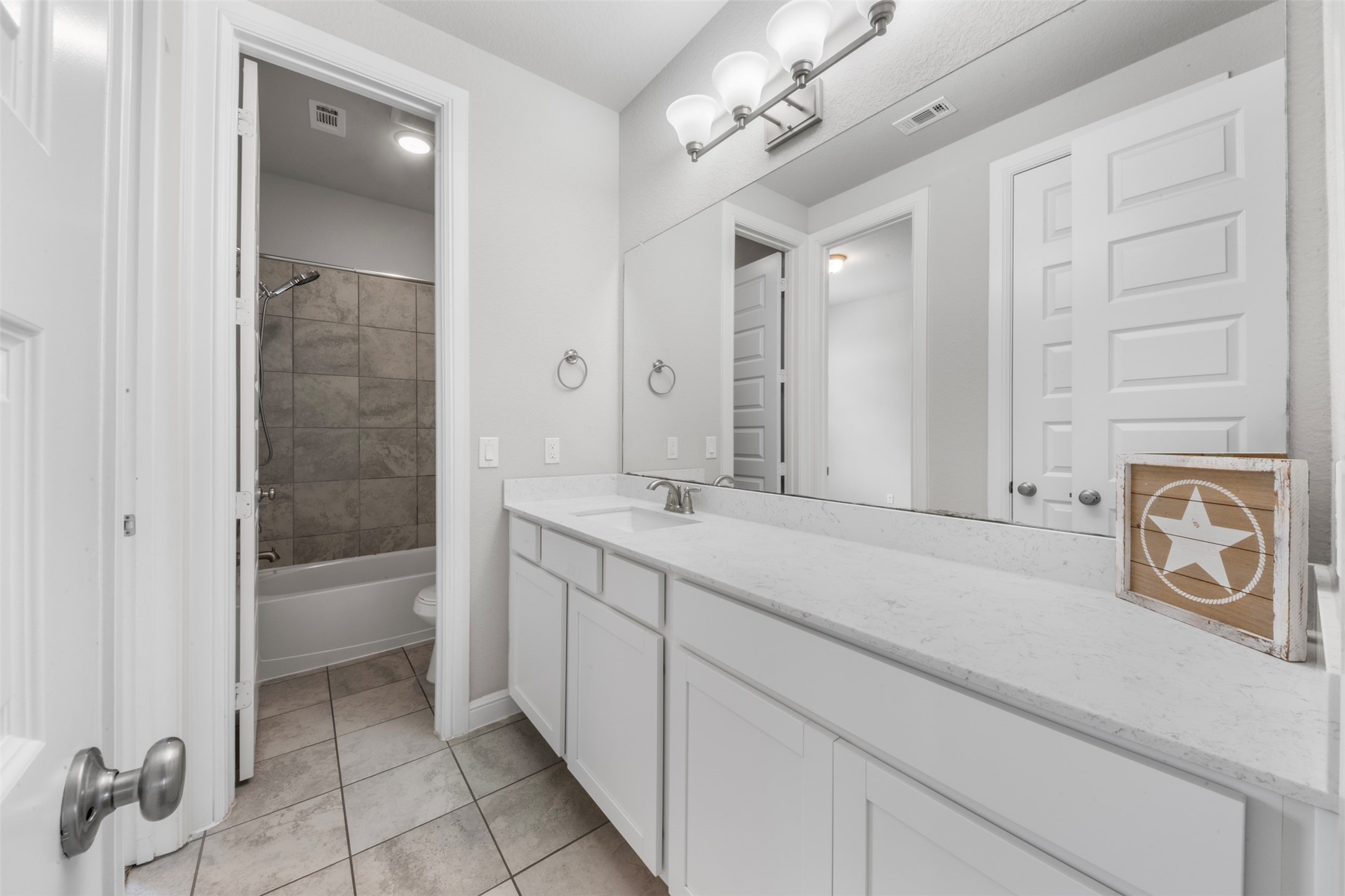 2112 Nogalas Lane Property Photo 31