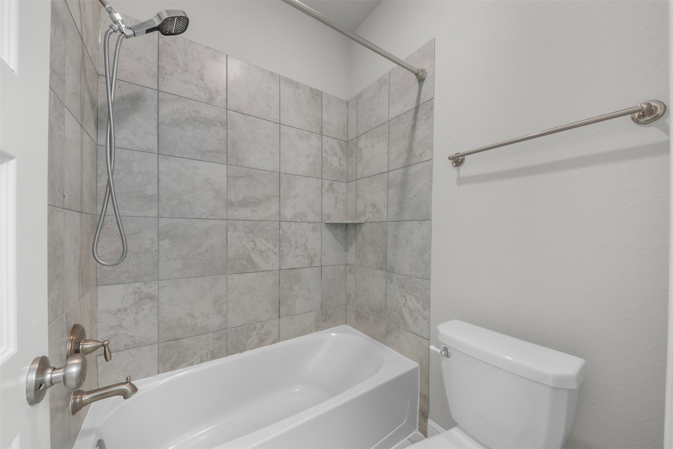 2112 Nogalas Lane Property Photo 32