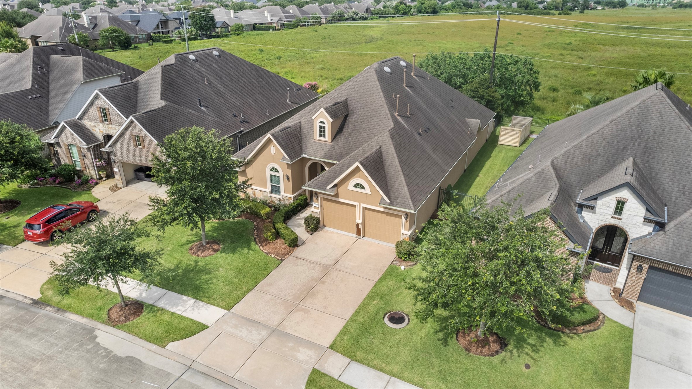2112 Nogalas Lane Property Photo 43