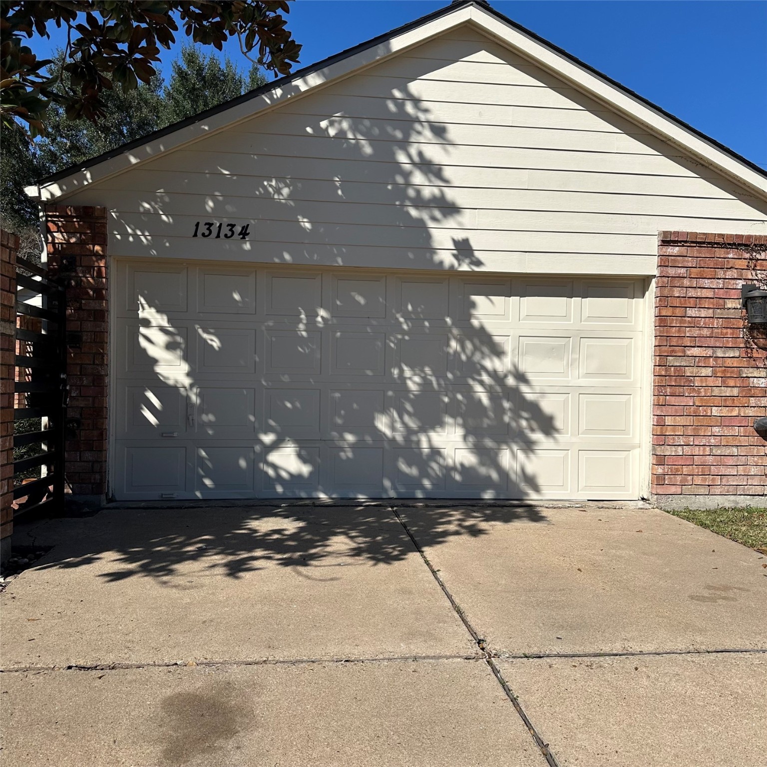 13134 Worthington Street Property Photo 2