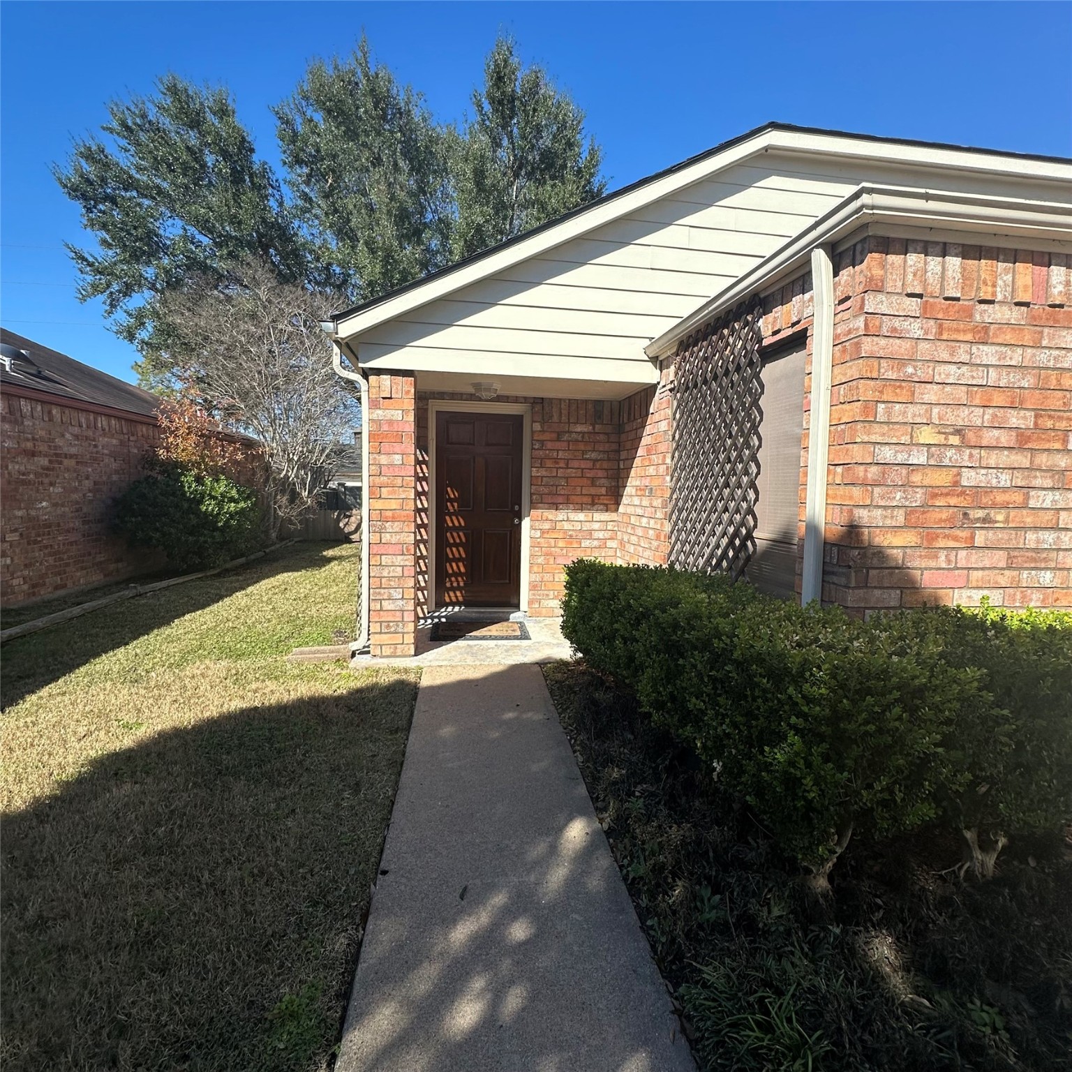 13134 Worthington Street Property Photo 4