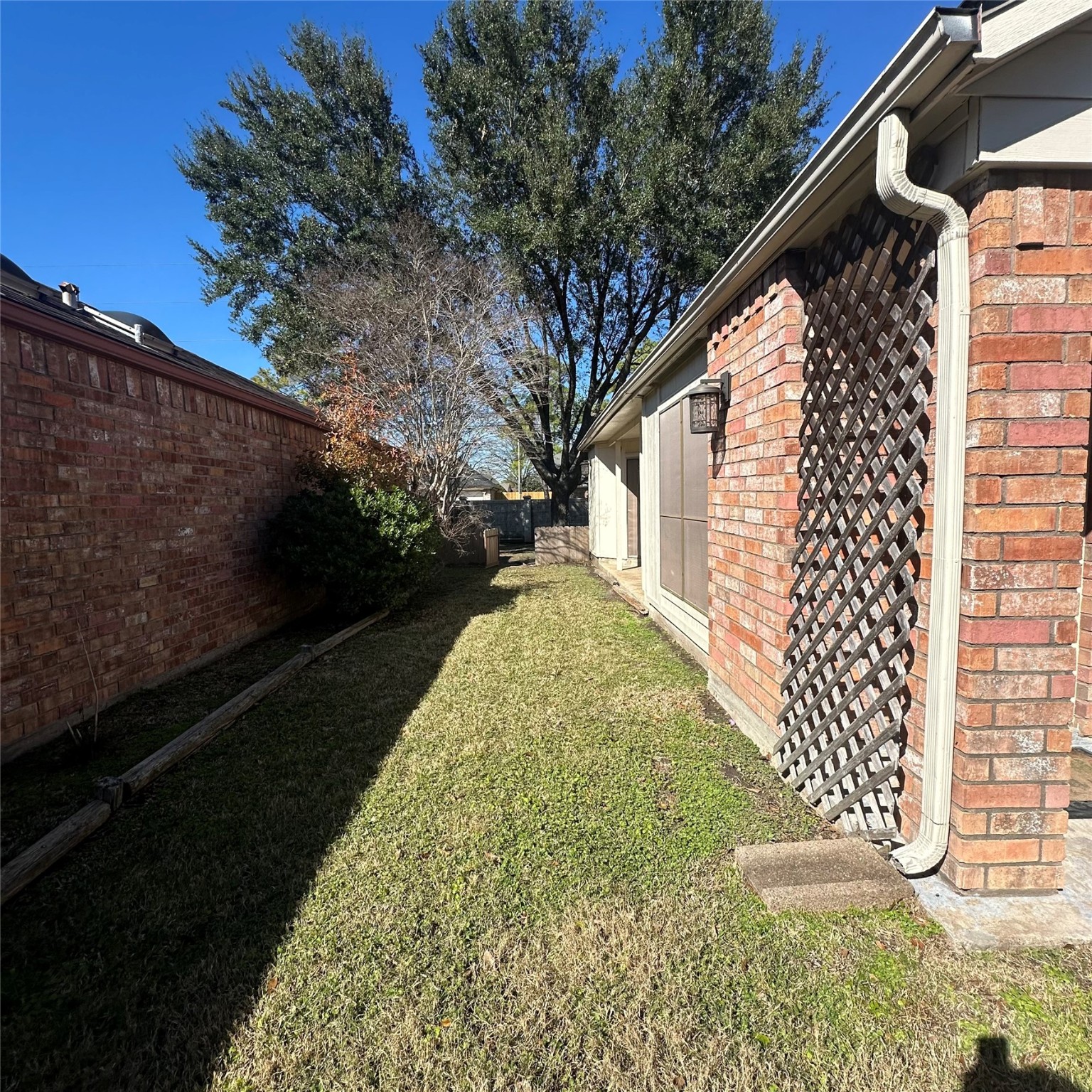 13134 Worthington Street Property Photo 23