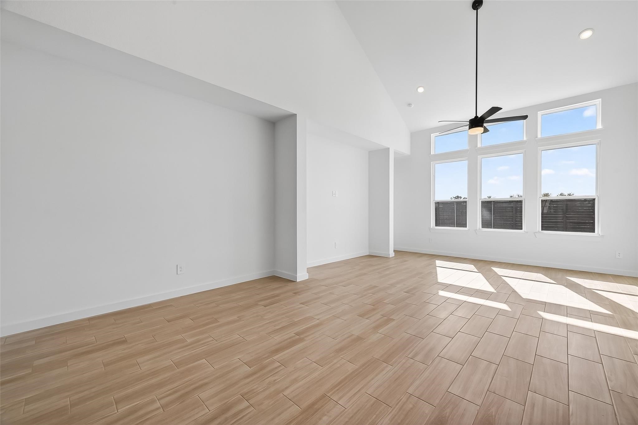 3222 Kindred Way Property Photo 7