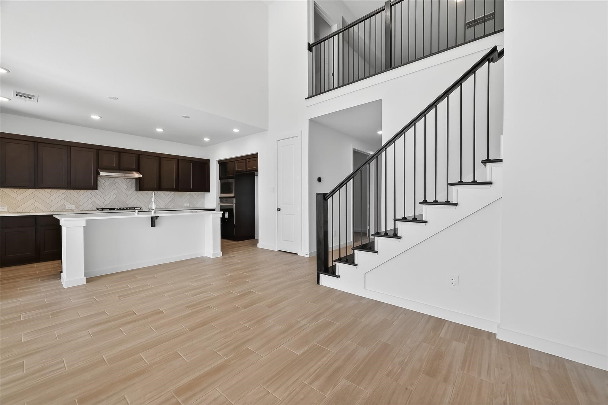 3222 Kindred Way Property Photo 9