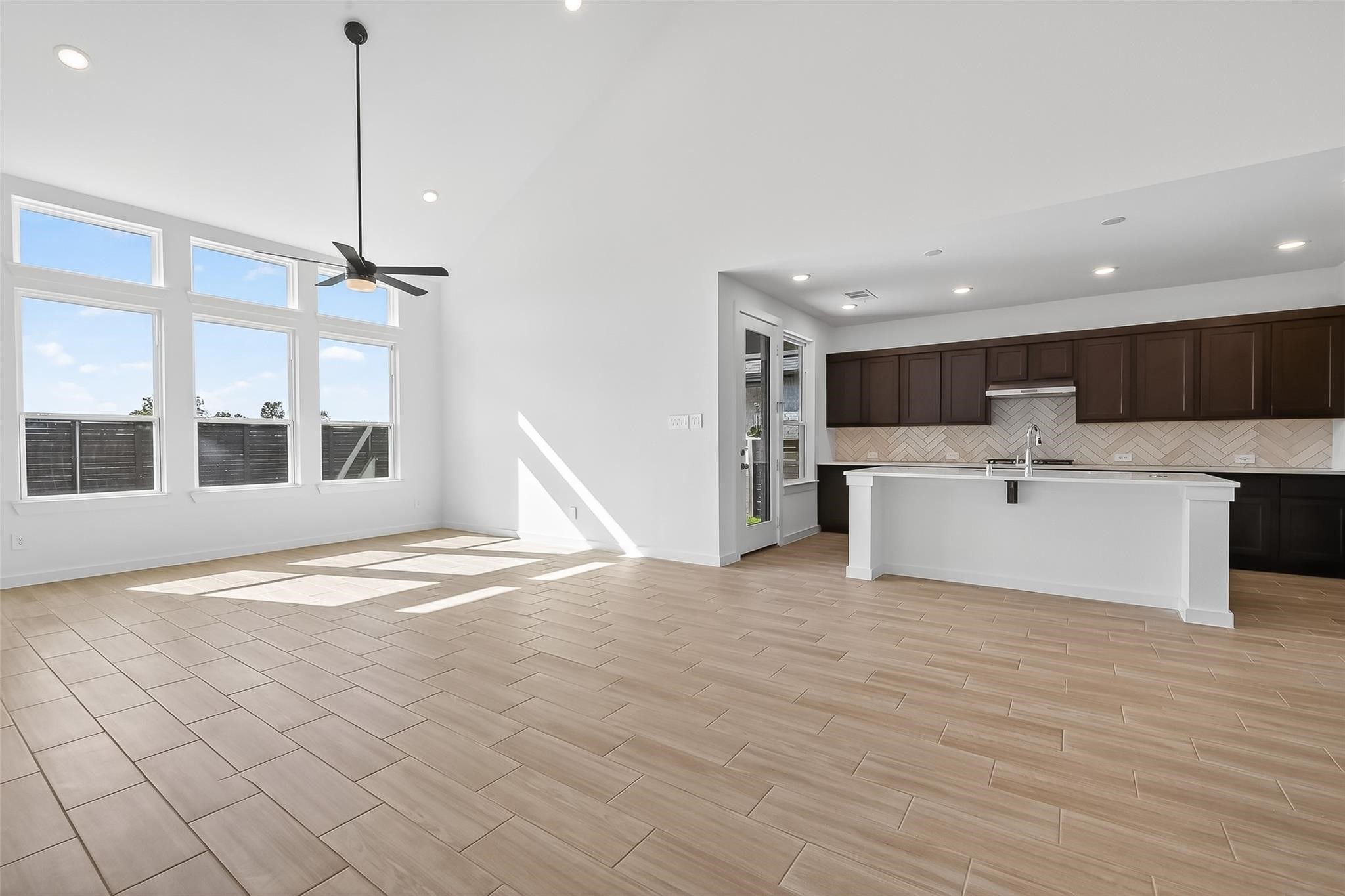 3222 Kindred Way Property Photo 10
