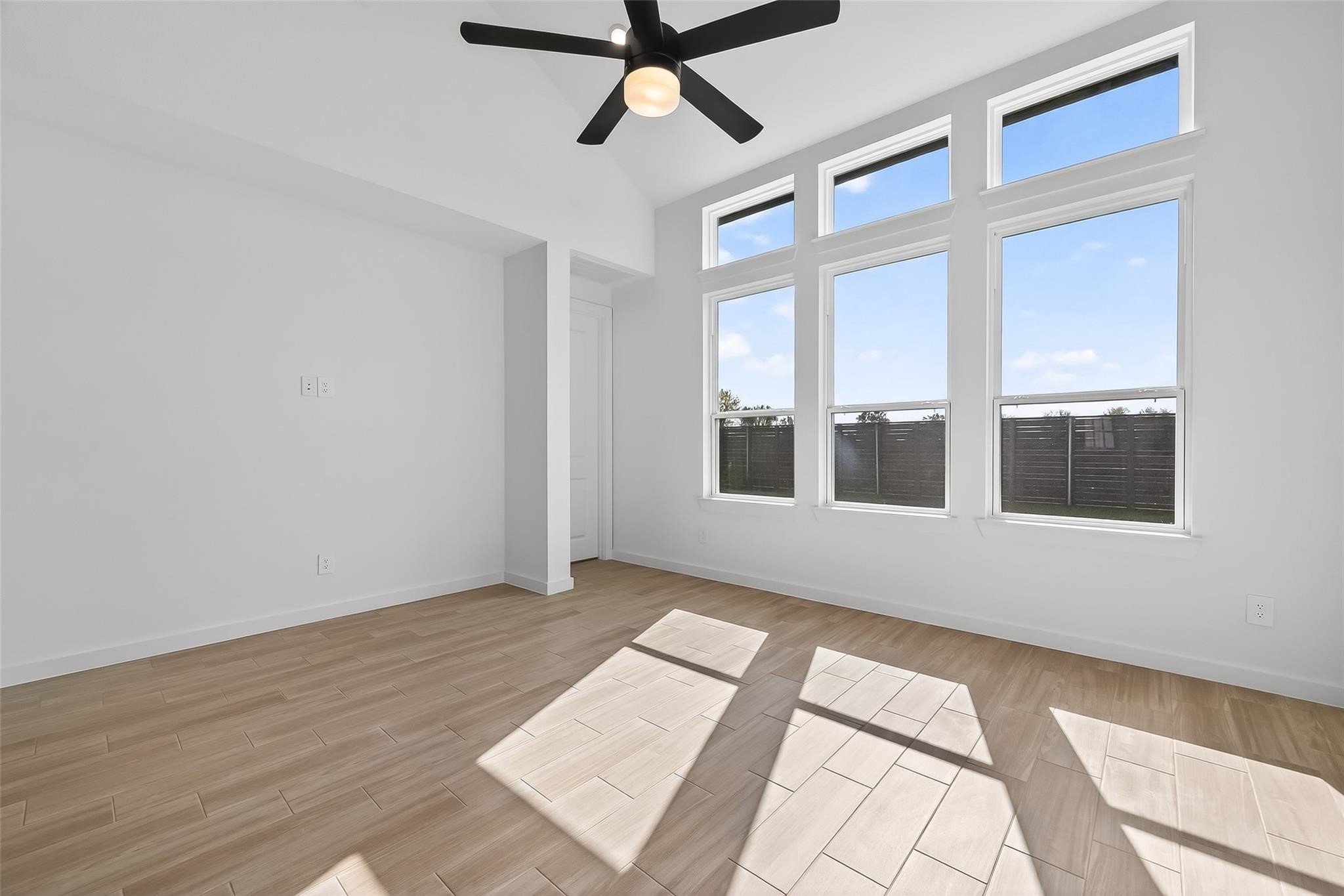 3222 Kindred Way Property Photo 11
