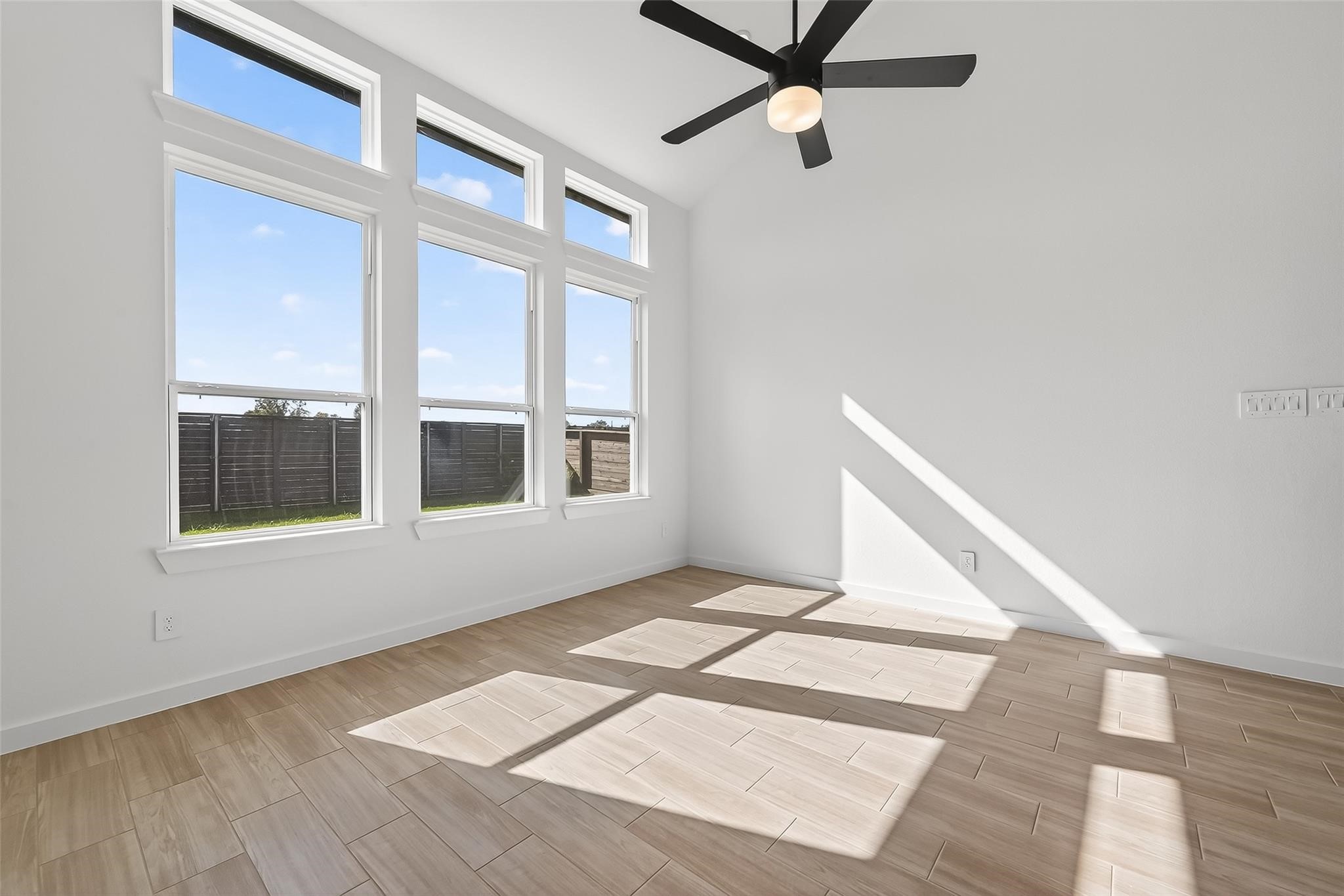 3222 Kindred Way Property Photo 12