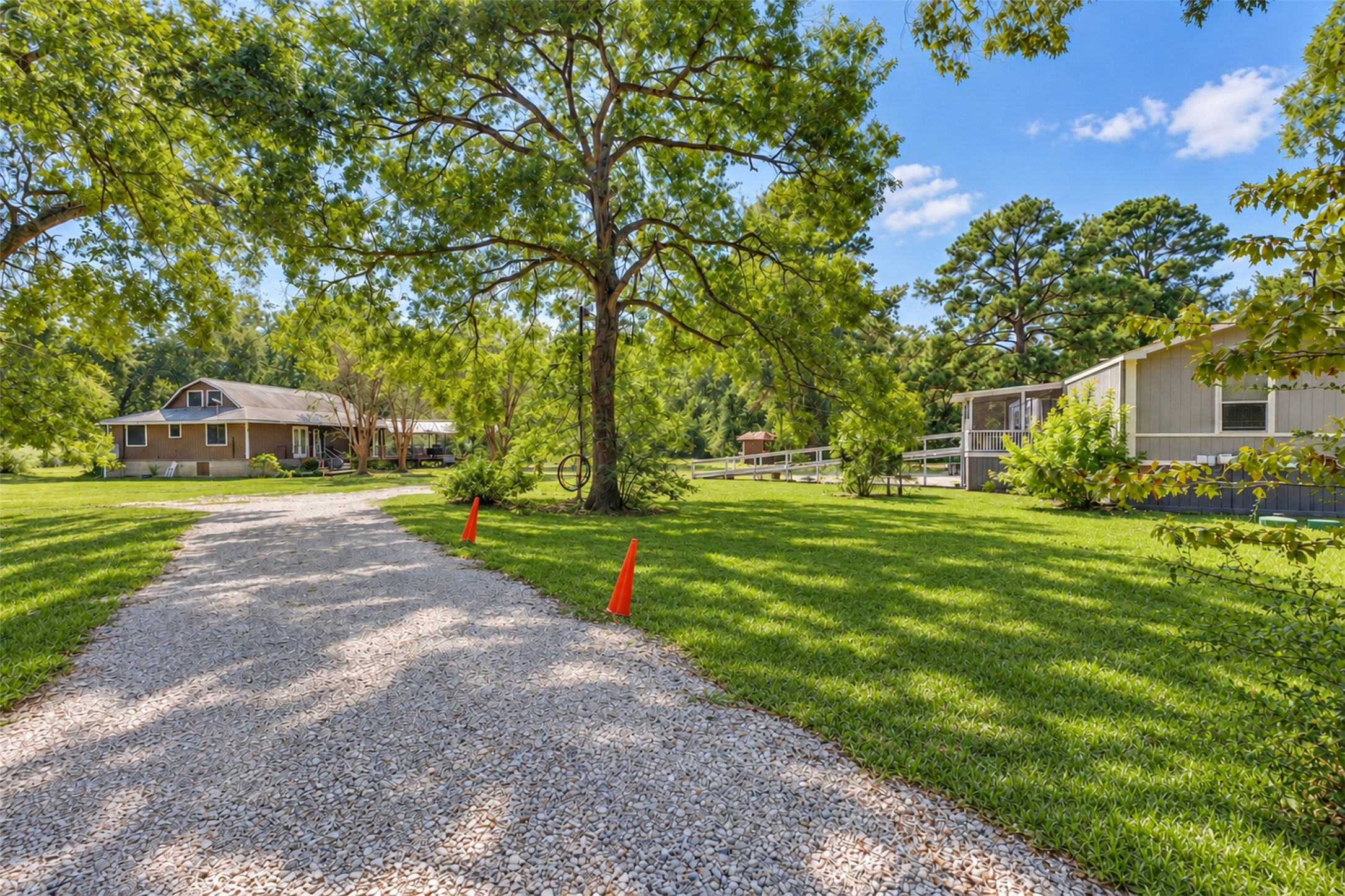 20403 Angeli Drive Property Photo 40