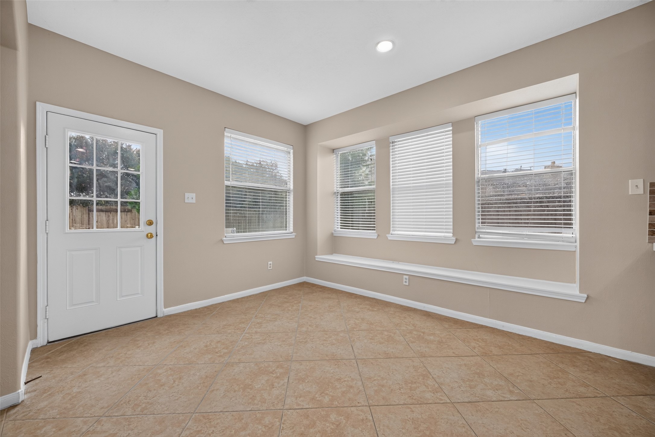 2314 Avery Park Drive Property Photo 14