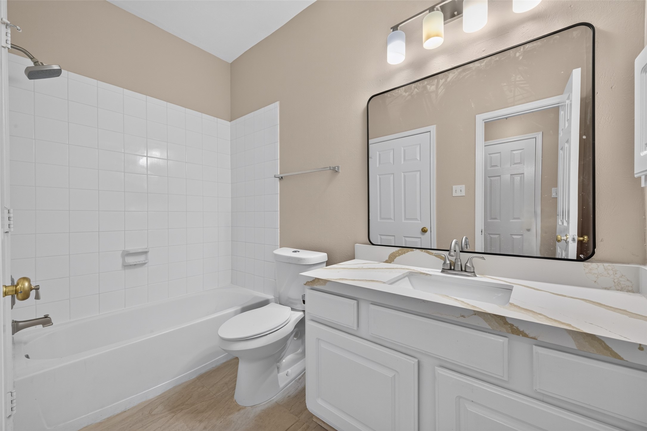 2314 Avery Park Drive Property Photo 22