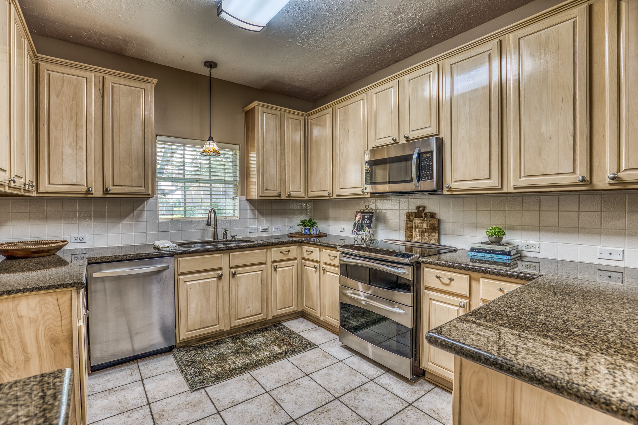 2706 Victory Lane Property Photo 14