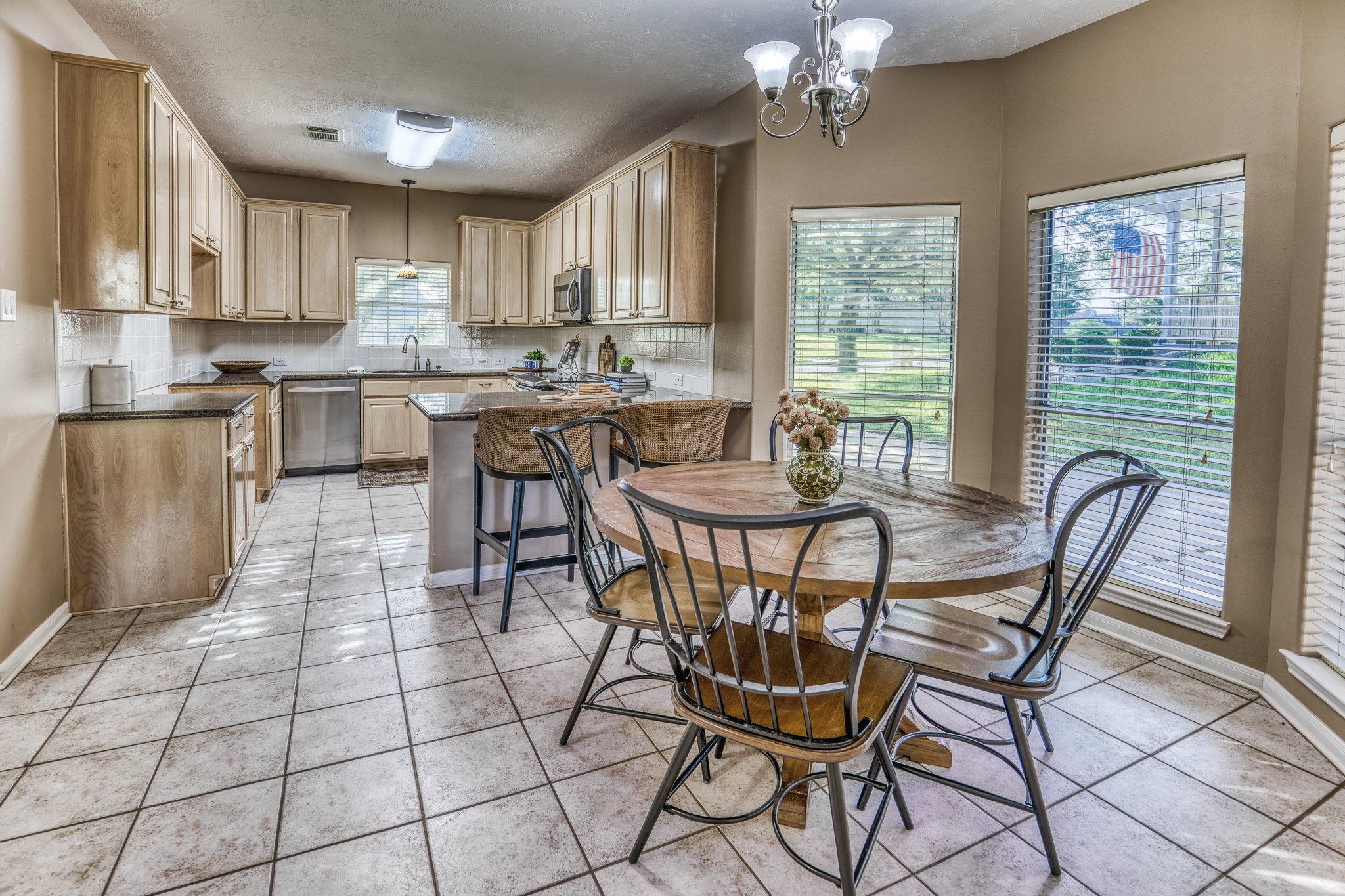 2706 Victory Lane Property Photo 17