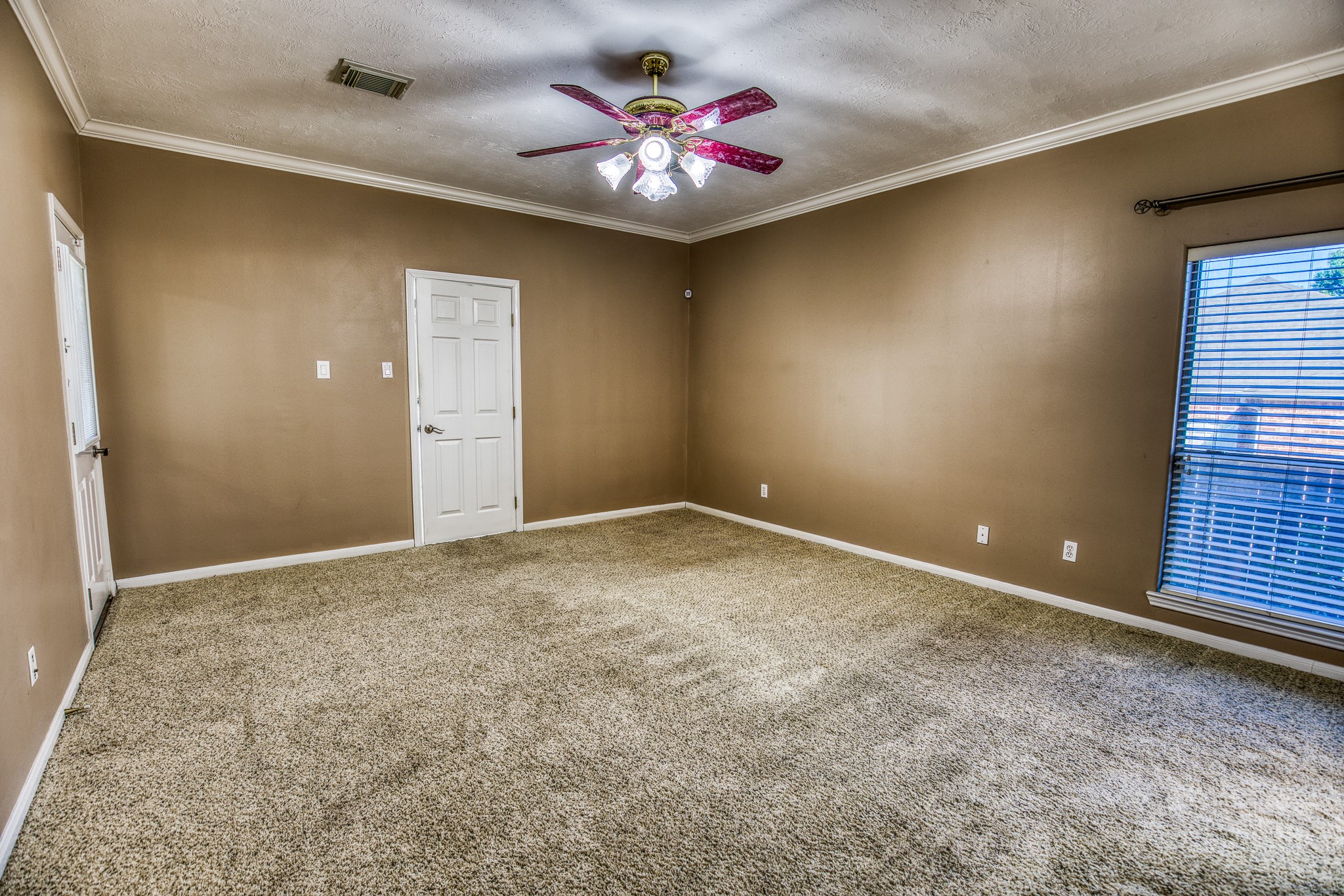 2706 Victory Lane Property Photo 18
