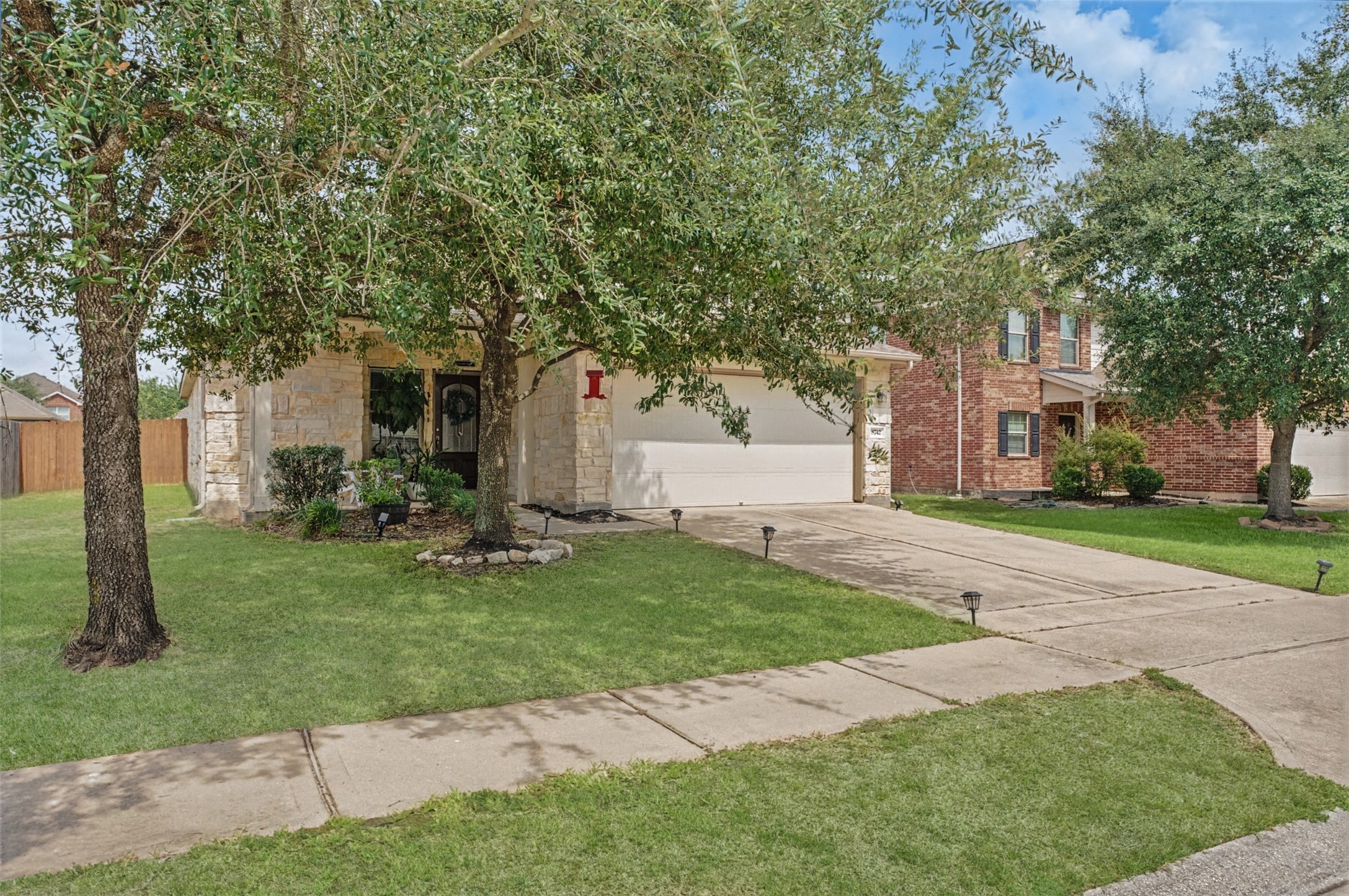 8742 Sunny Gallop Drive Property Photo 2