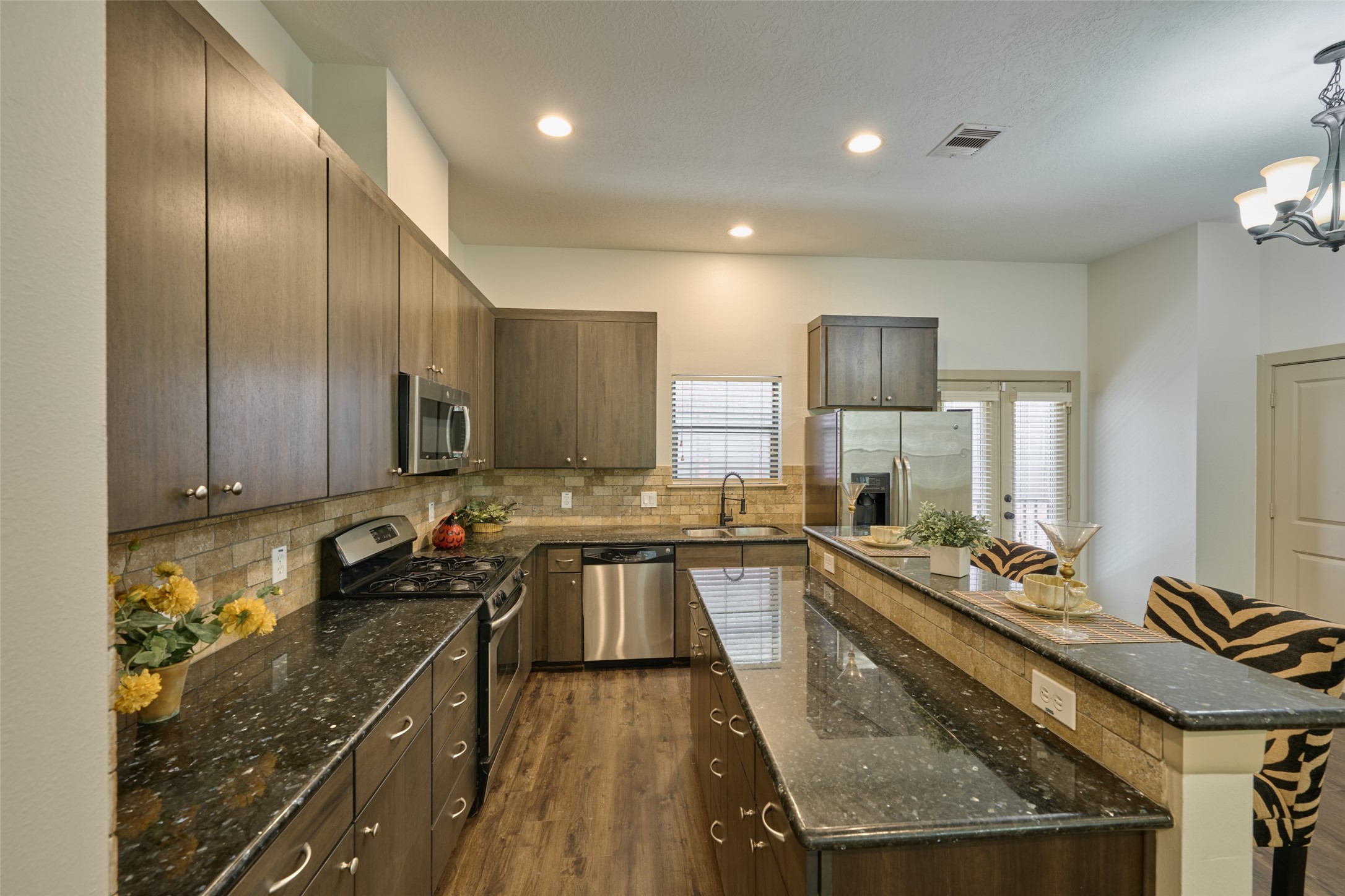 2422 Navigation Boulevard E Property Photo 16