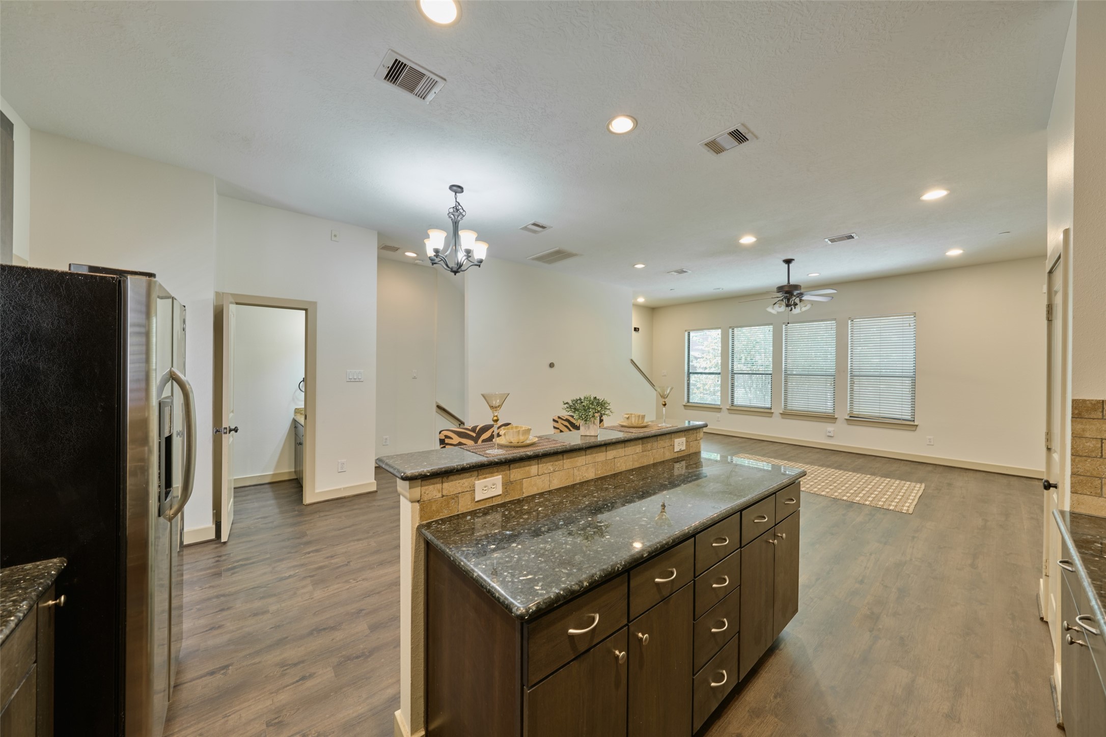2422 Navigation Boulevard E Property Photo 18