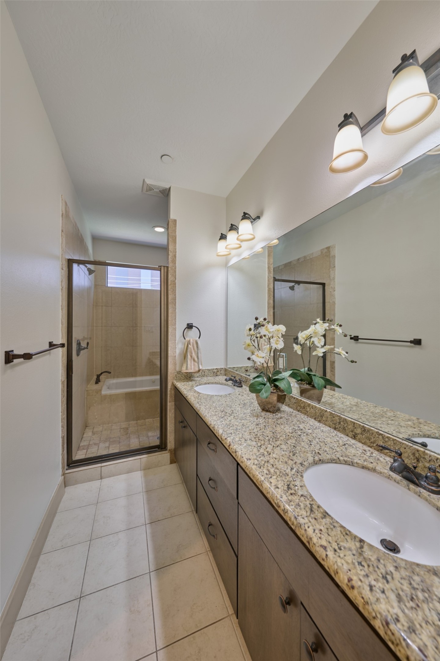 2422 Navigation Boulevard E Property Photo 22