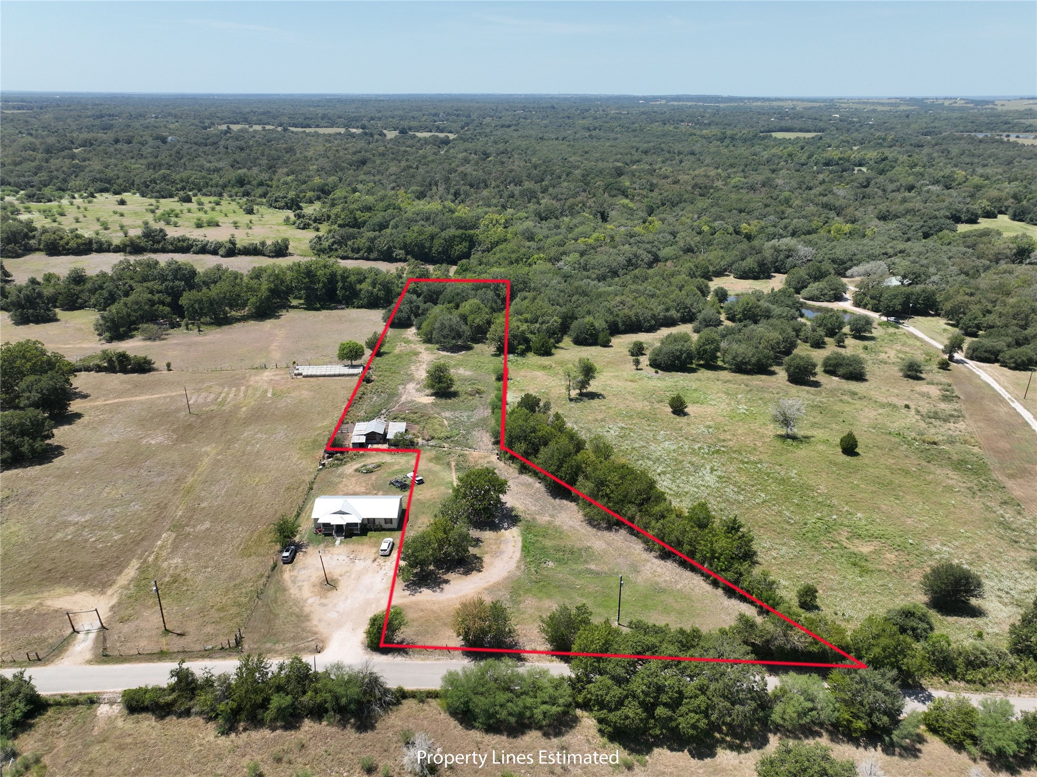 19100 Pickens Property Photo 3