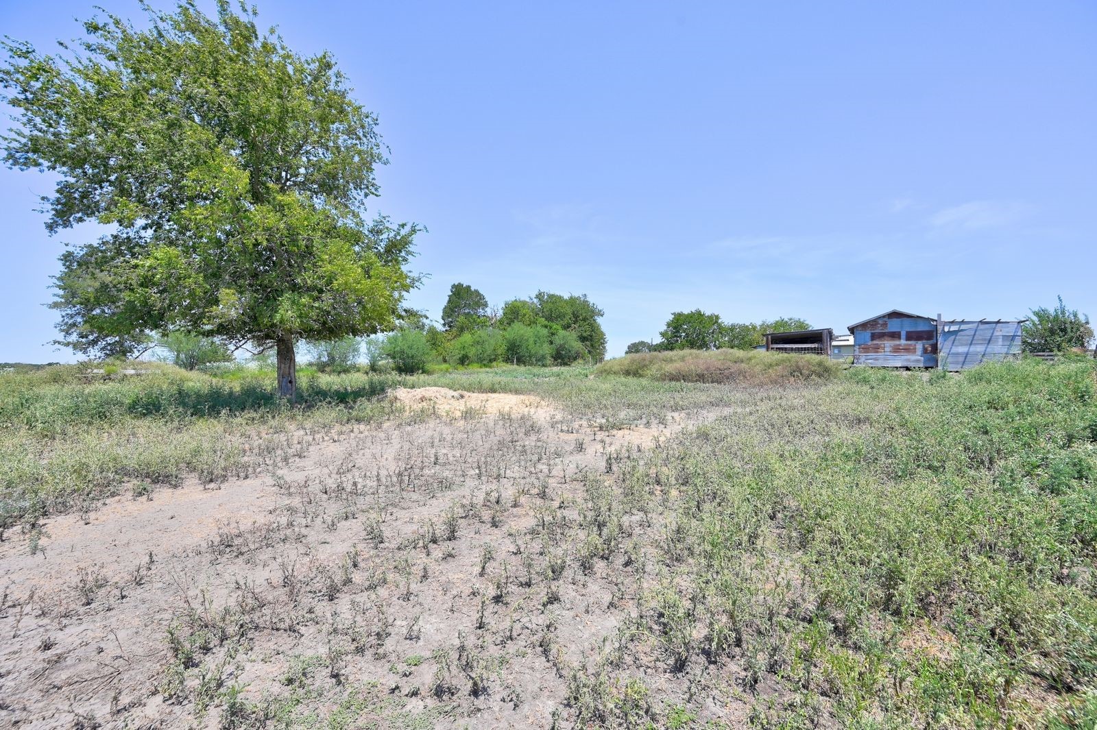 19100 Pickens Property Photo 18