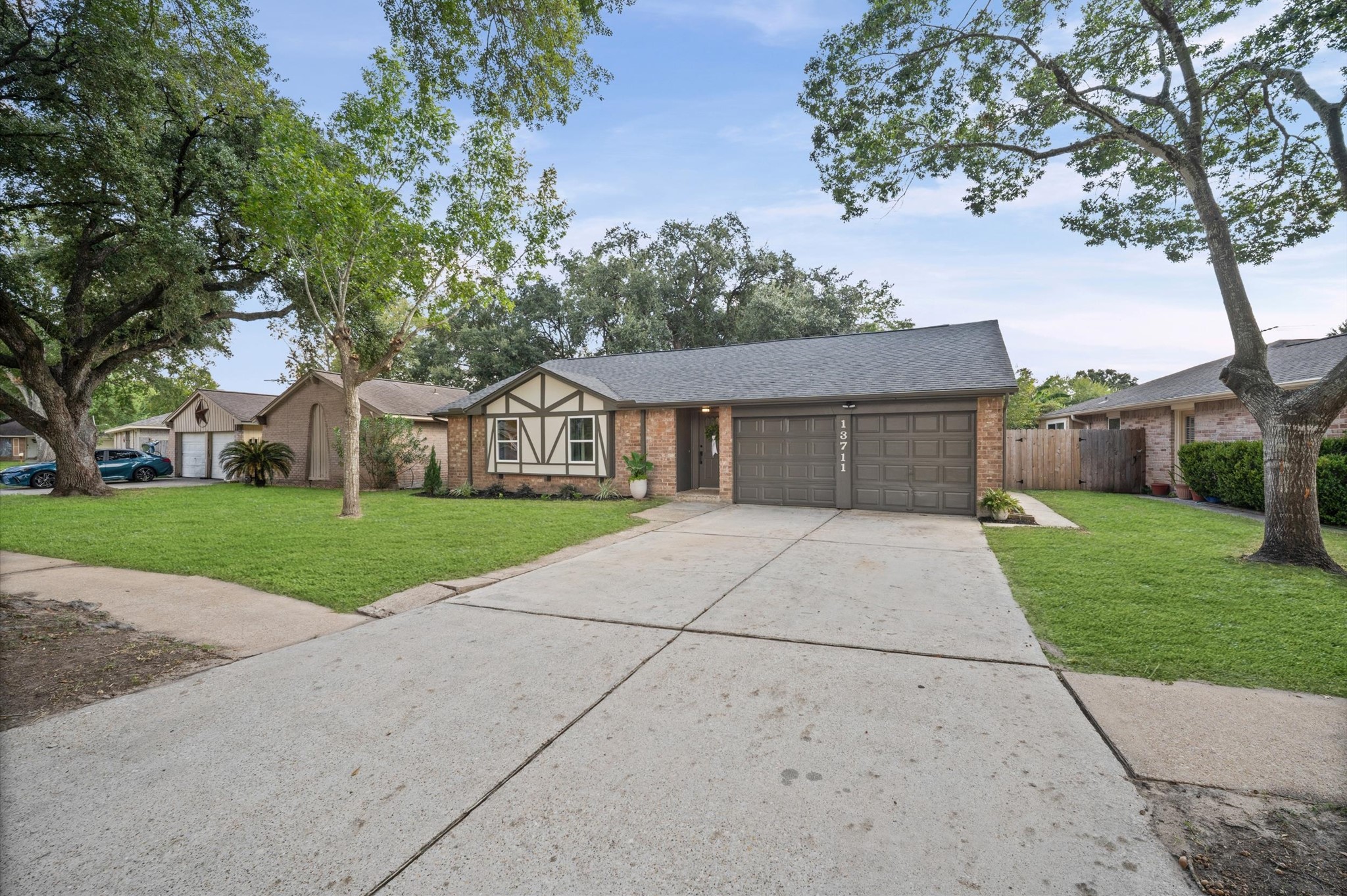 13711 Cologne Drive Property Photo 3