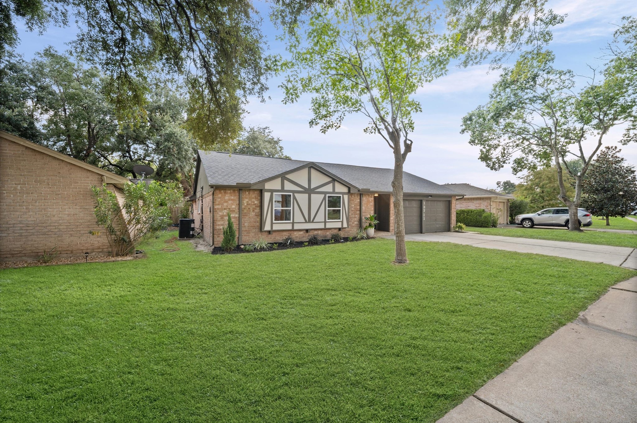 13711 Cologne Drive Property Photo 4