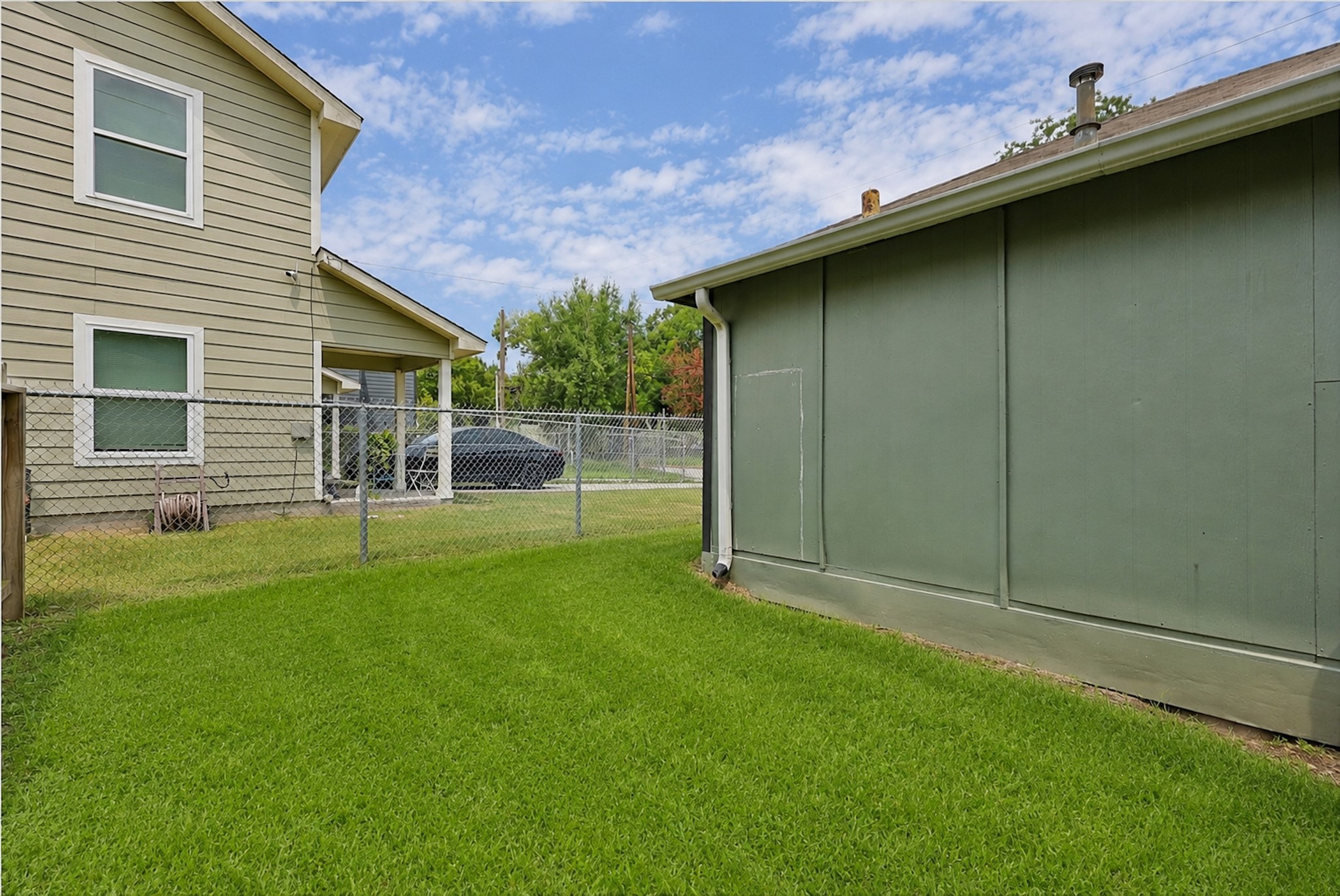 513 Avenue I Property Photo 4