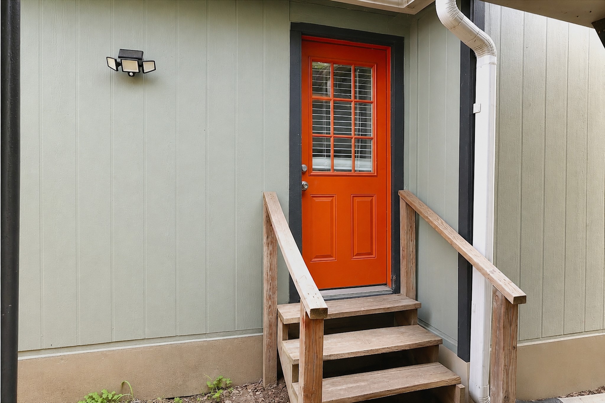 513 Avenue I Property Photo 6