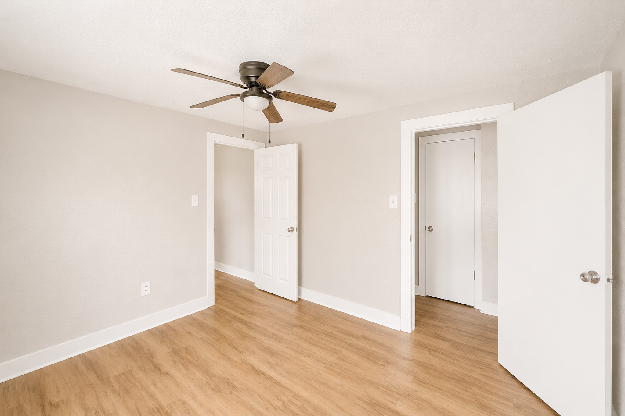 513 Avenue I Property Photo 12
