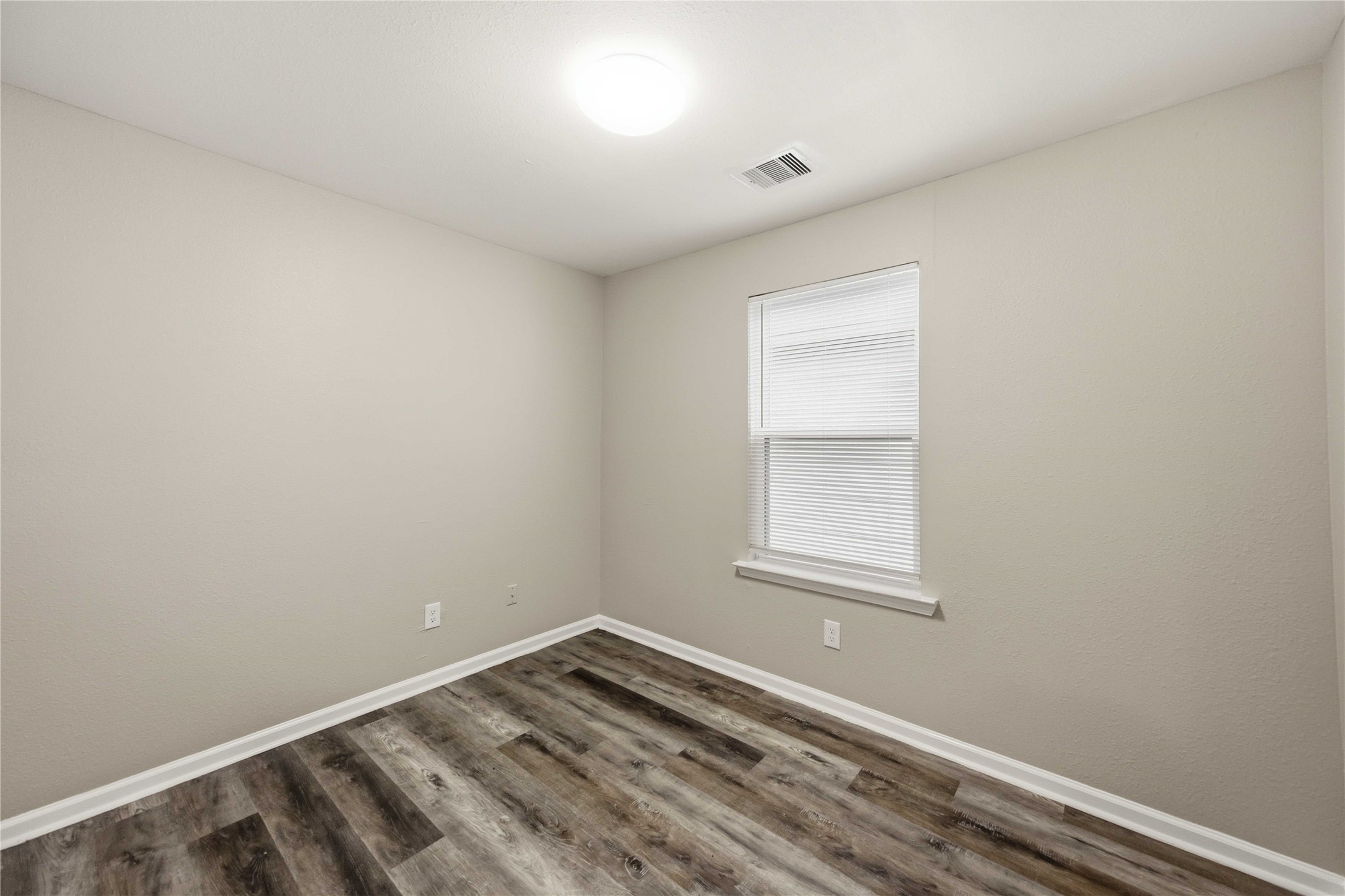 513 Avenue I Property Photo 27