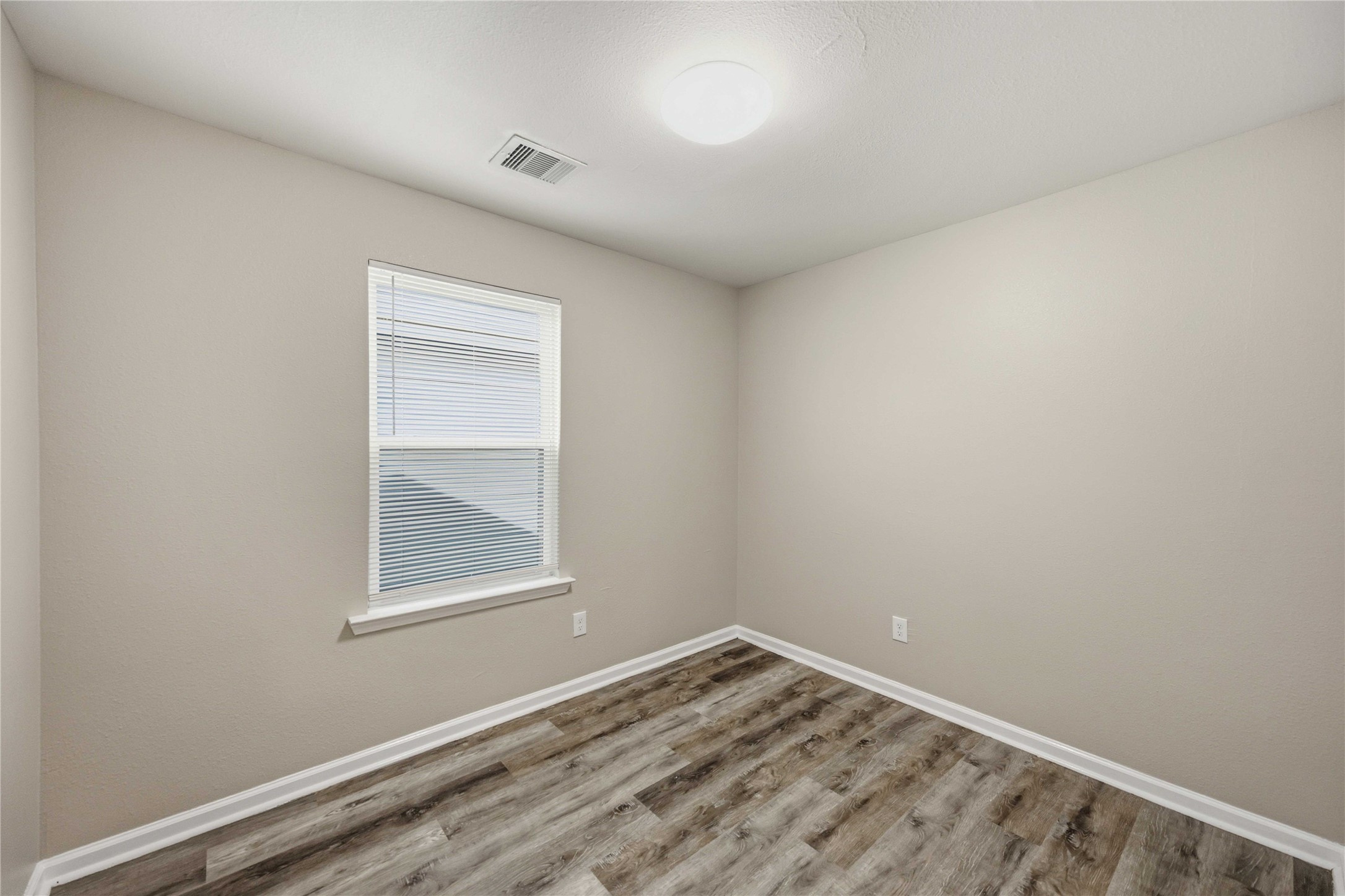 513 Avenue I Property Photo 29