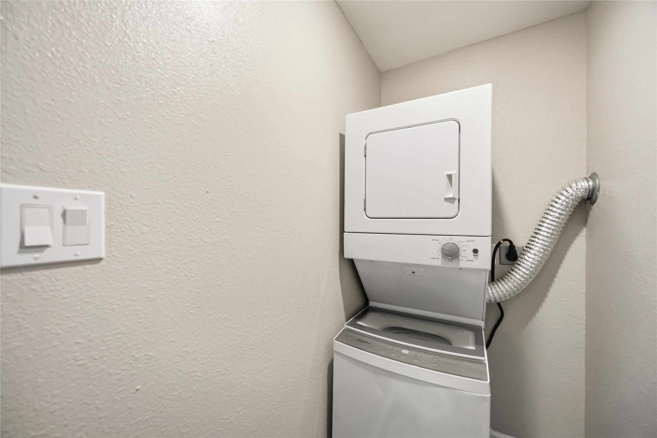 513 Avenue I Property Photo 34