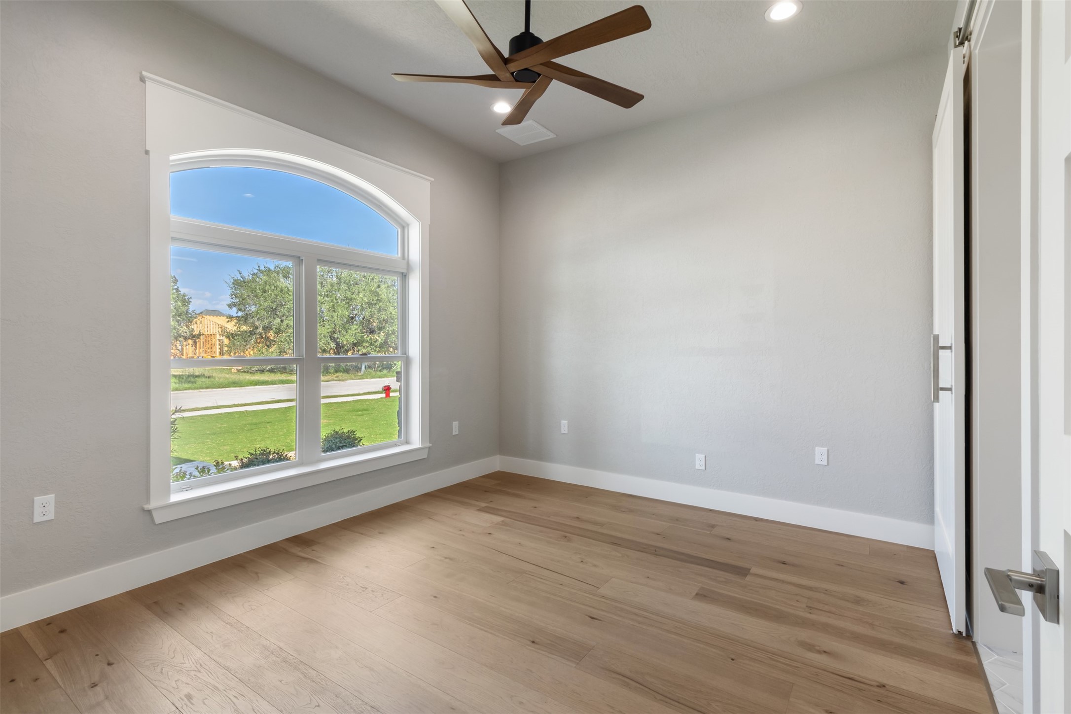 4712 Foxglove Court Property Photo 25