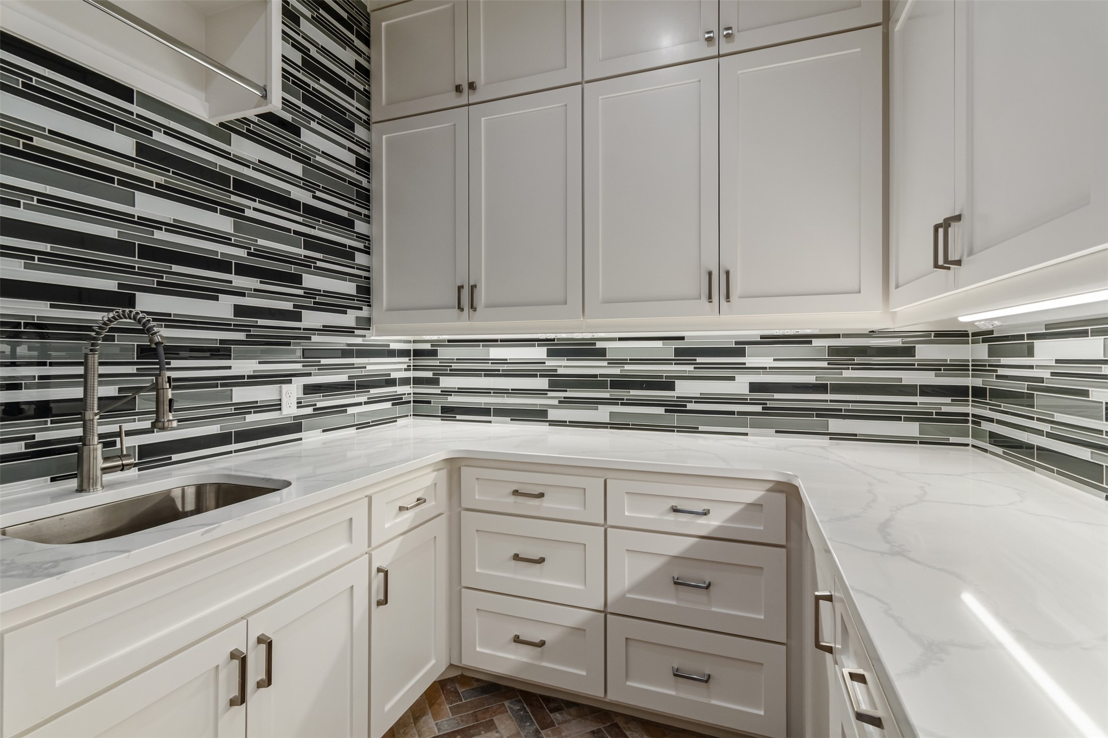4712 Foxglove Court Property Photo 40