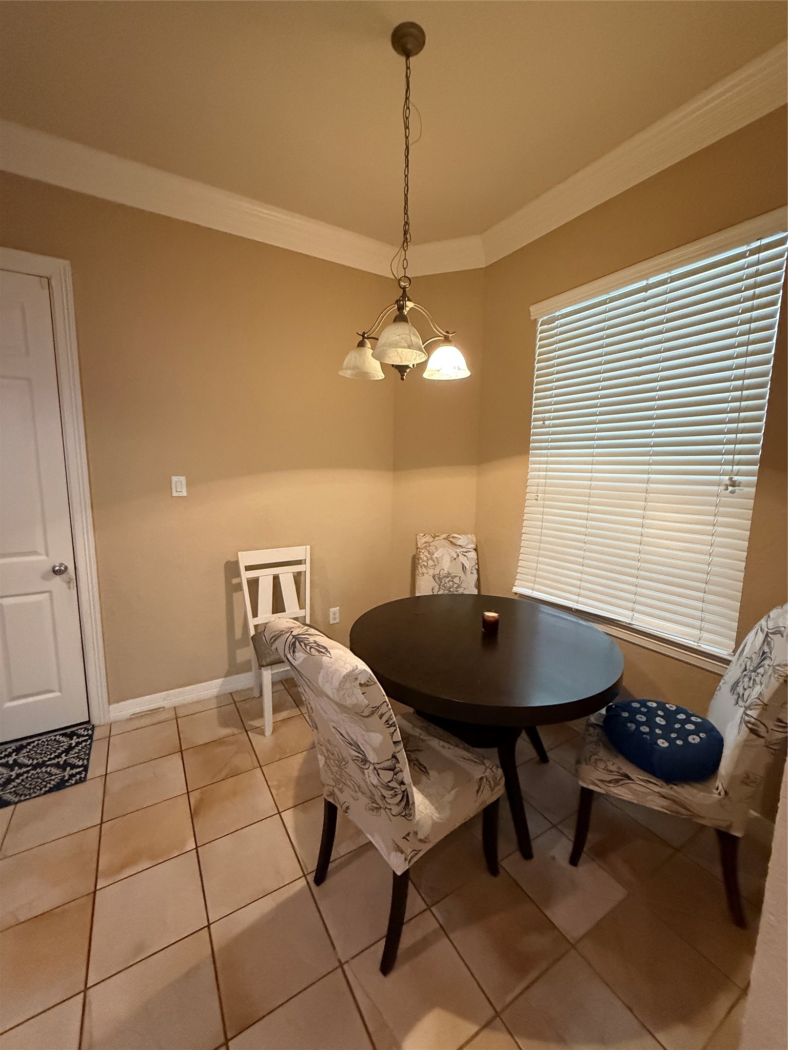 2946 Royal Oaks Crest Property Photo 15