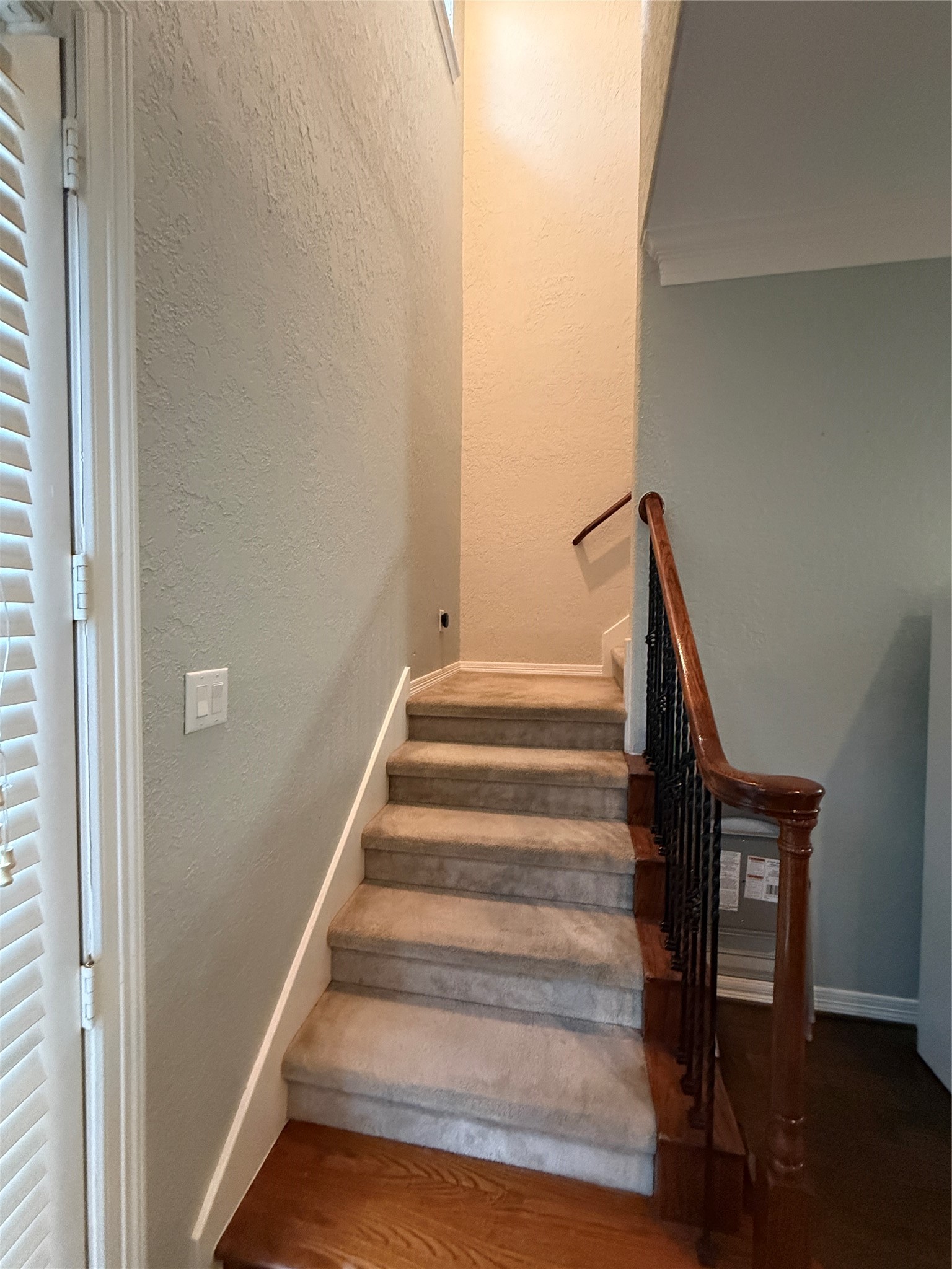 2946 Royal Oaks Crest Property Photo 27