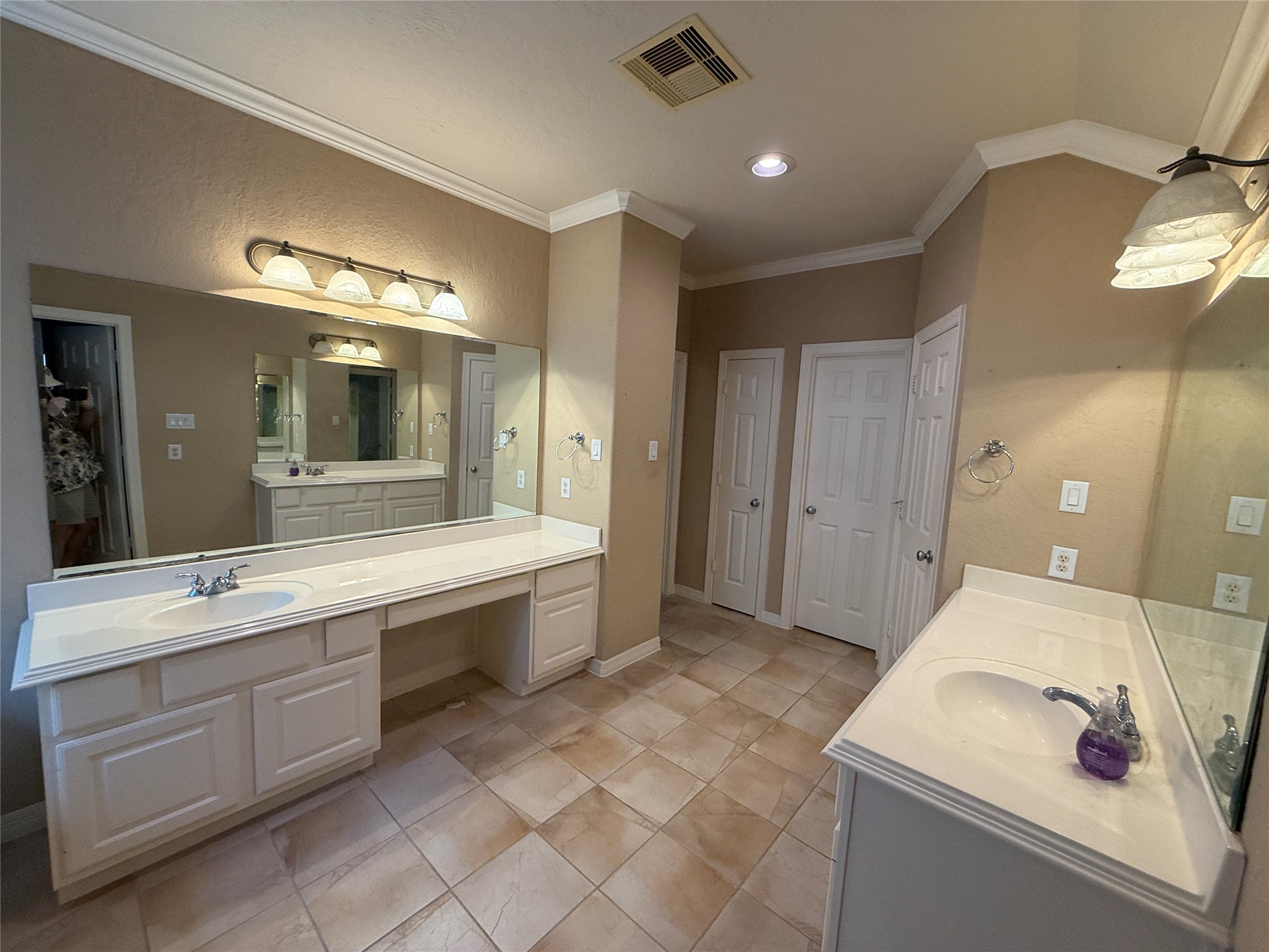 2946 Royal Oaks Crest Property Photo 38